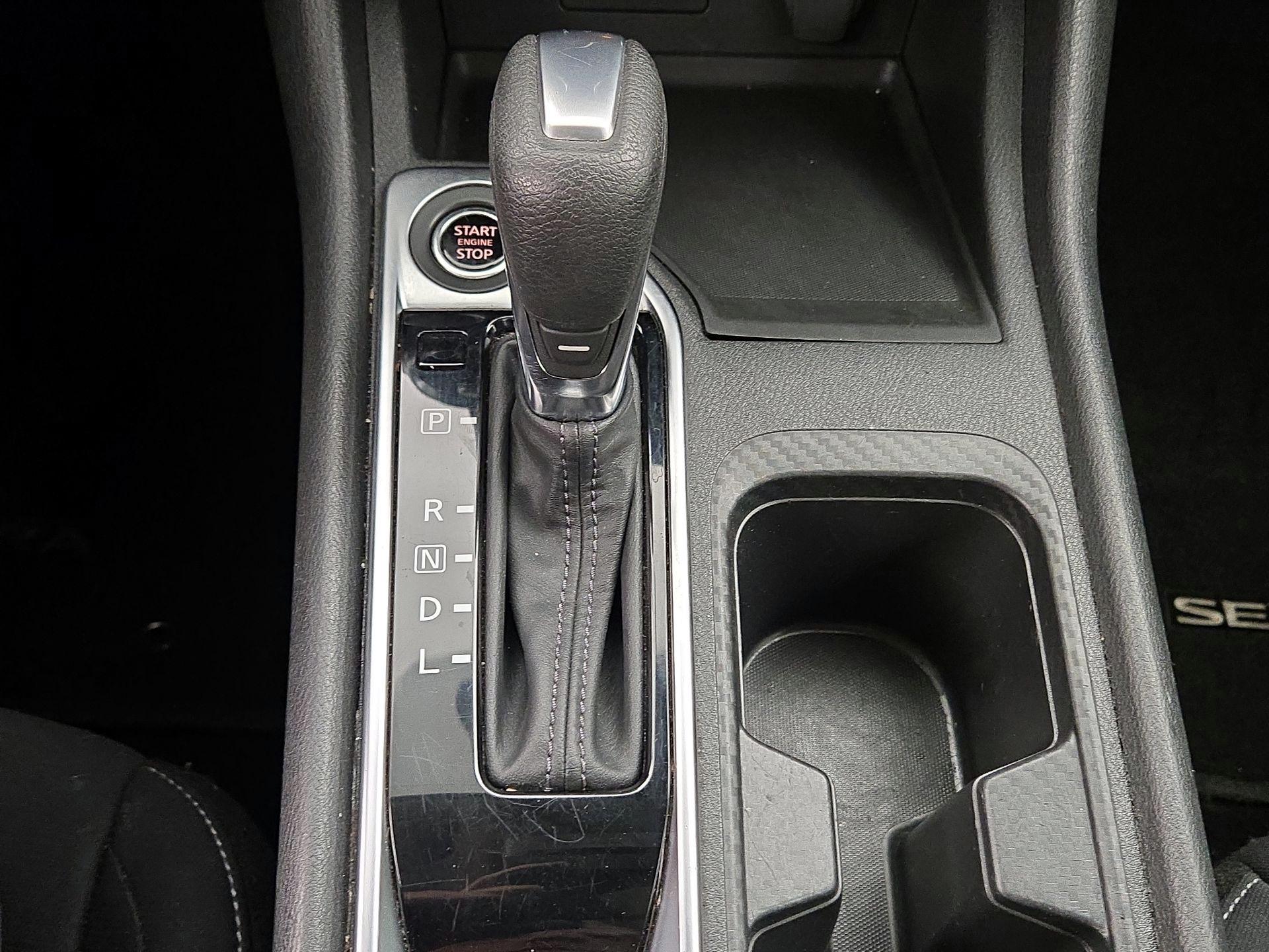 Thumbnail: 2023 Nissan Sentra - 17