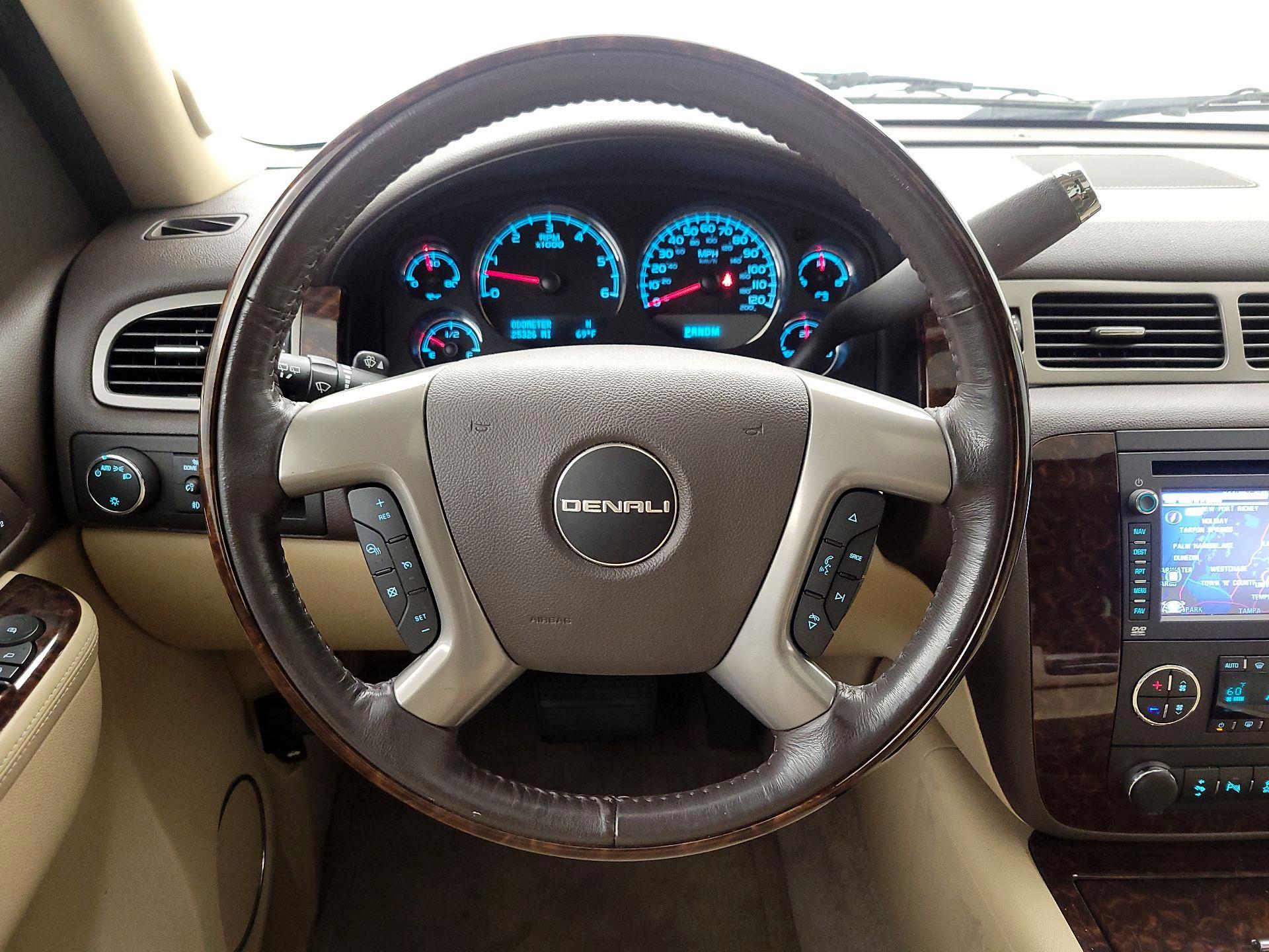 Thumbnail: 2014 GMC Yukon - 10