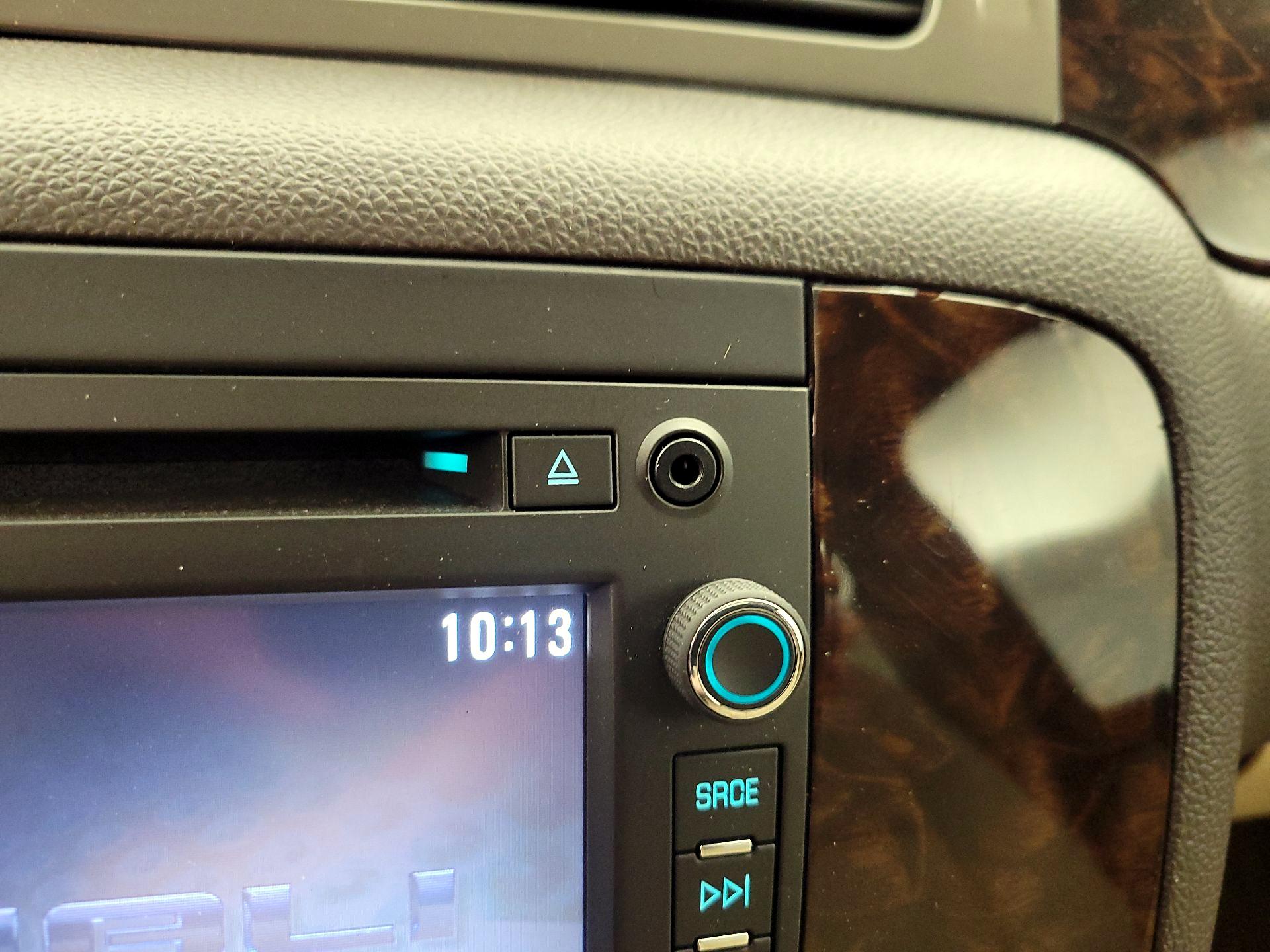 Thumbnail: 2014 GMC Yukon - 19
