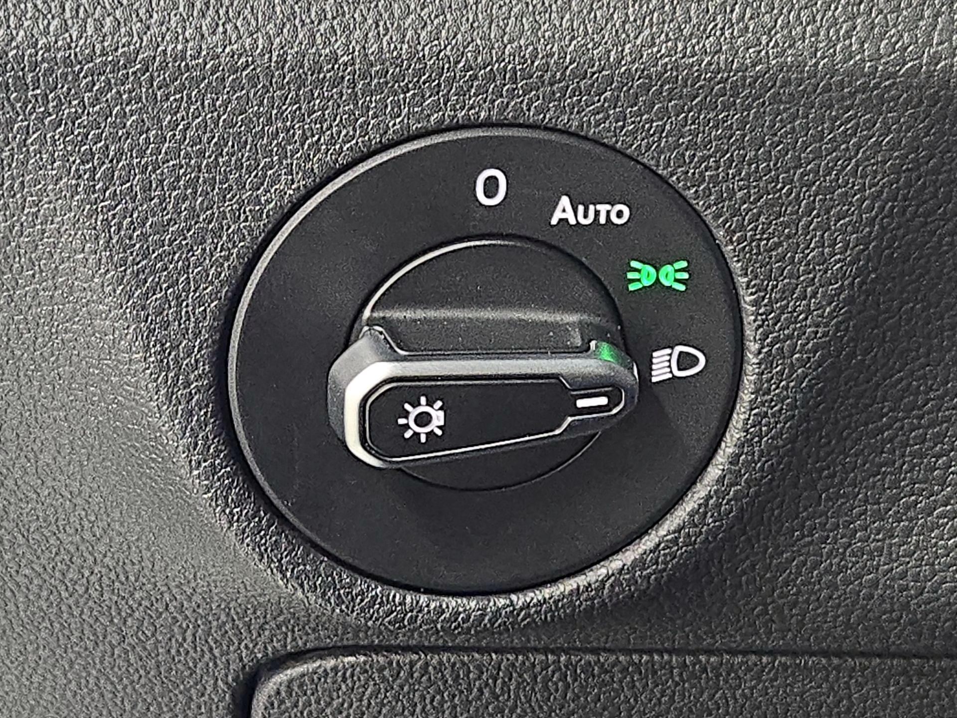 Thumbnail: 2025 Volkswagen Jetta - 13