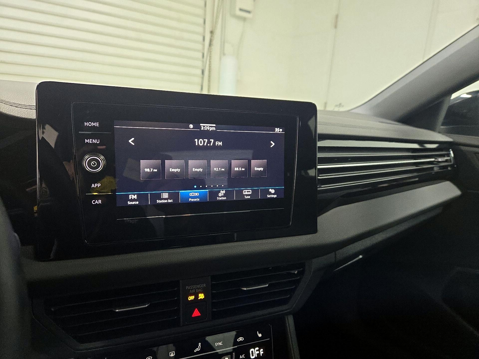 Thumbnail: 2025 Volkswagen Jetta - 15