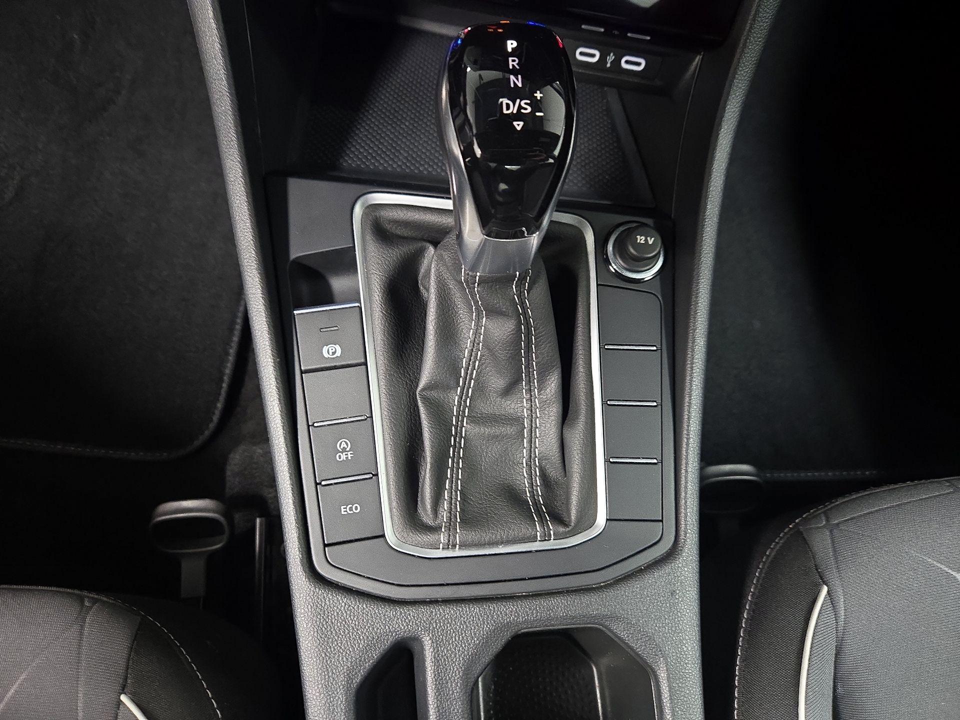 Thumbnail: 2025 Volkswagen Jetta - 17