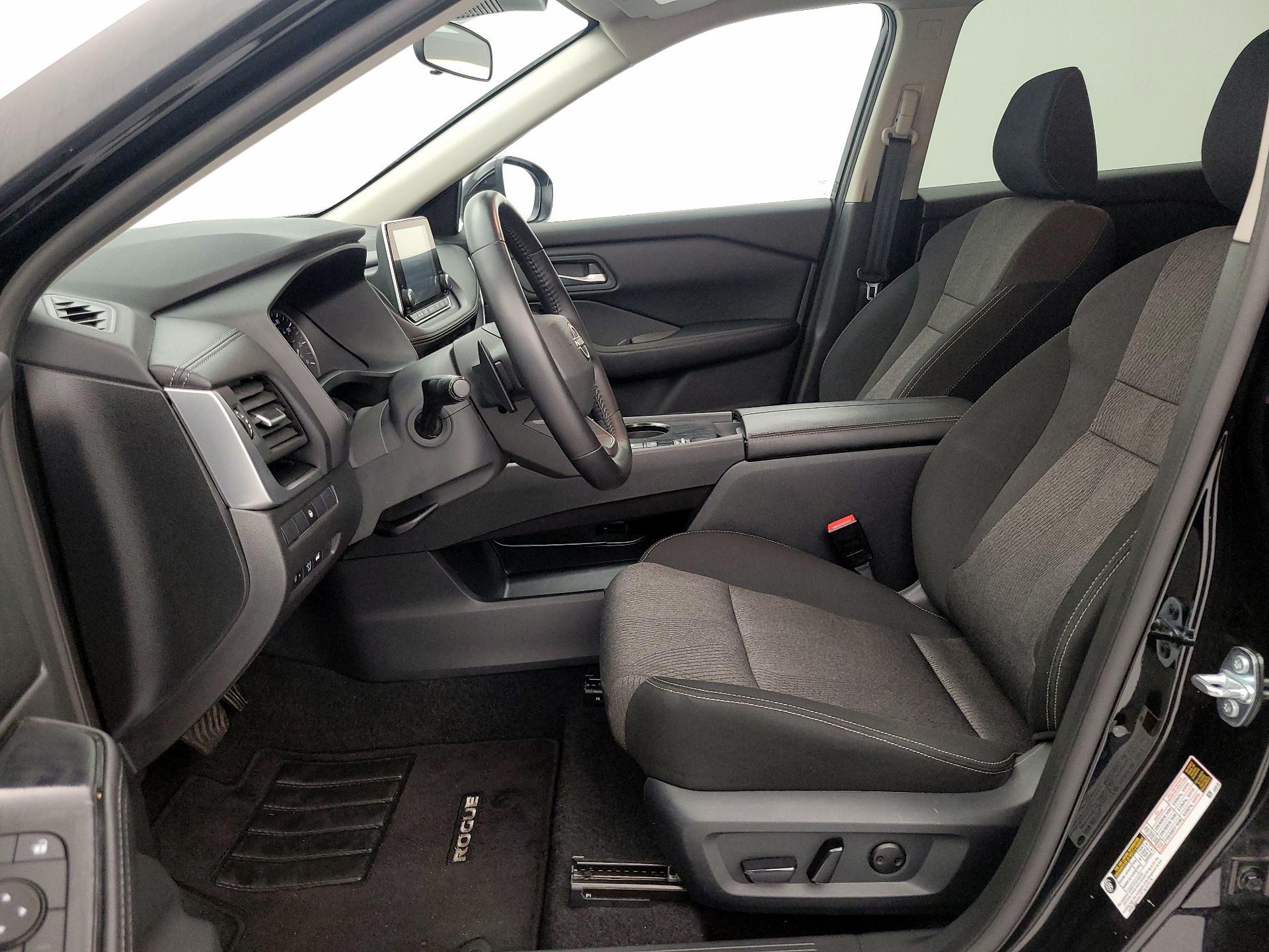 Thumbnail: 2025 Nissan Rogue - 11