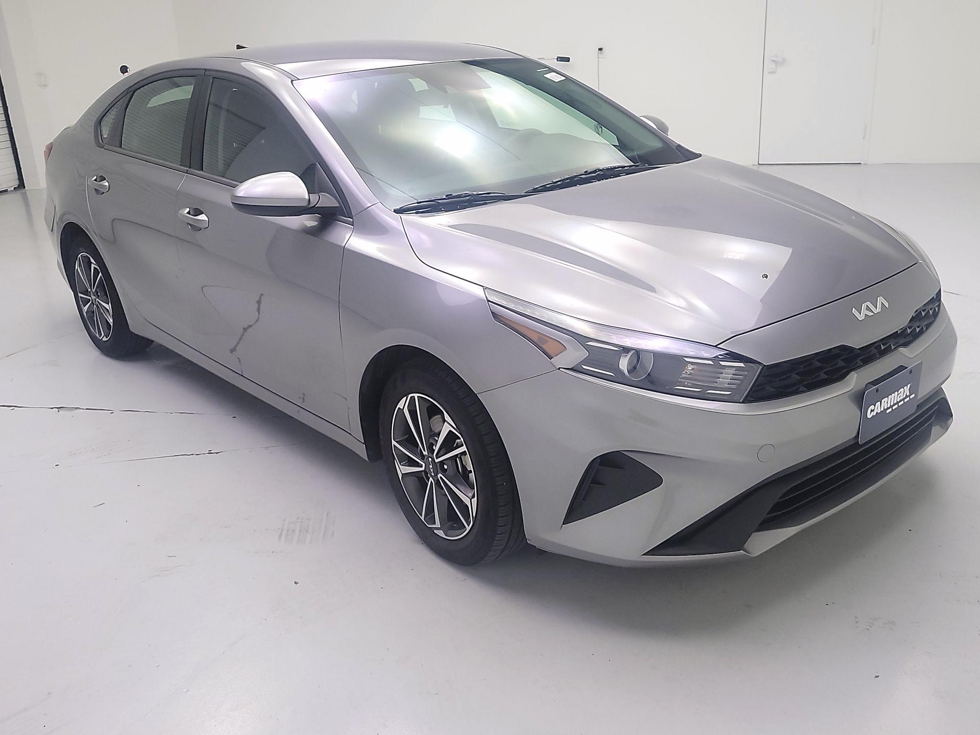 Thumbnail: 2024 Kia Forte - 1