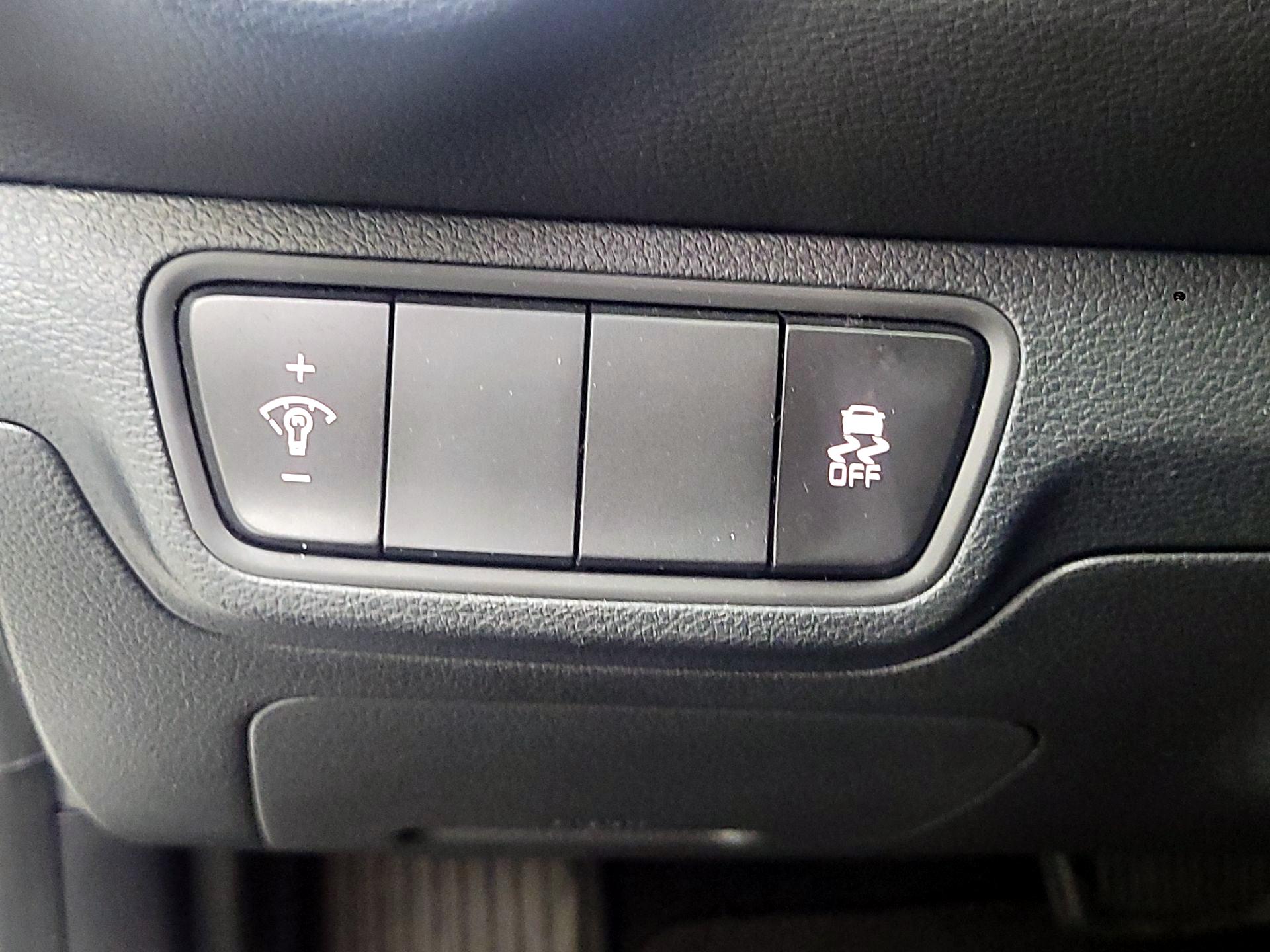 Thumbnail: 2024 Kia Forte - 11