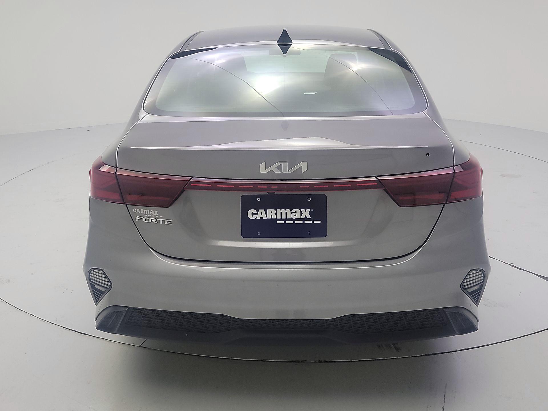 Thumbnail: 2024 Kia Forte - 6