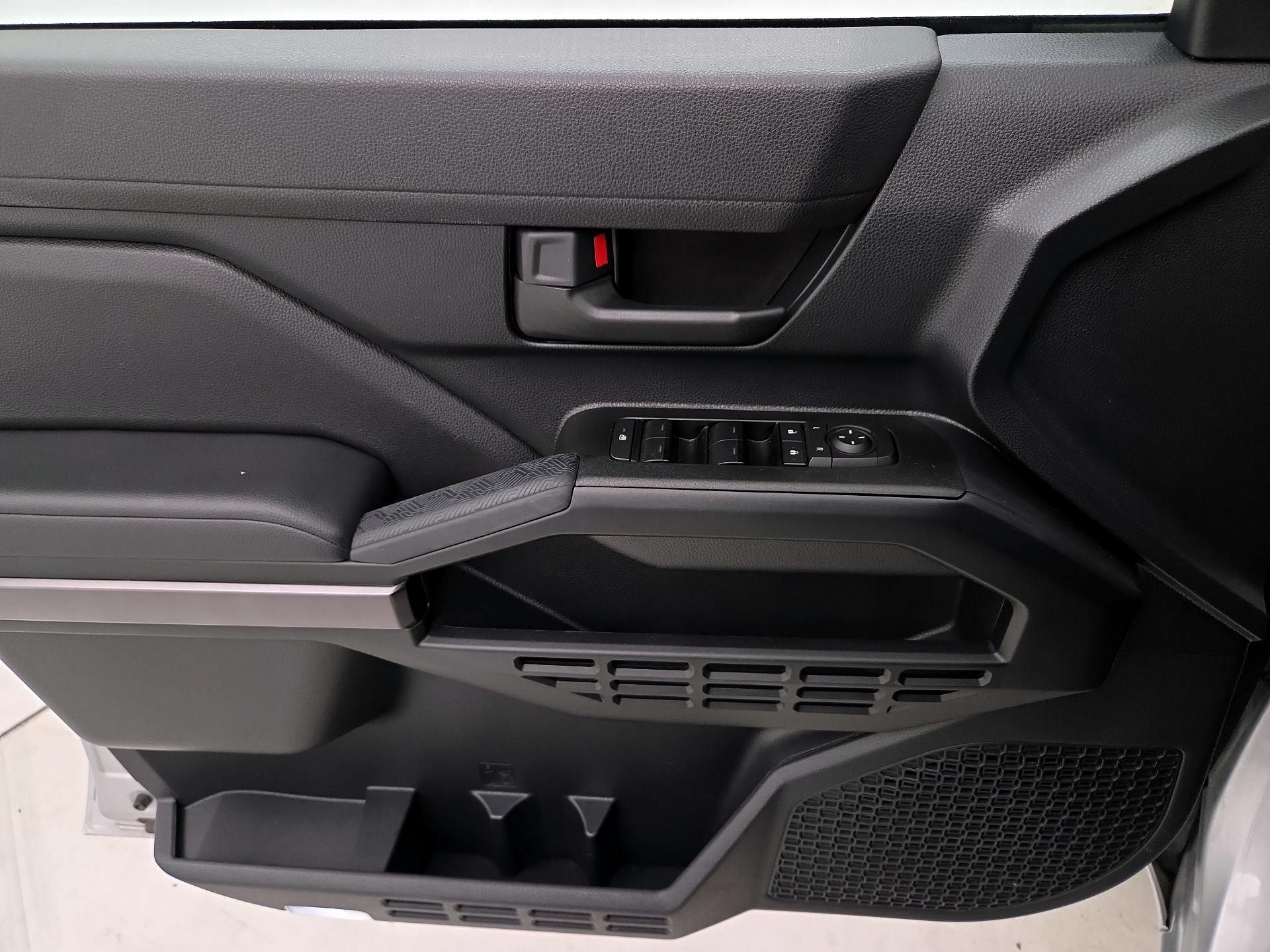 Thumbnail: 2025 Toyota 4Runner - 12