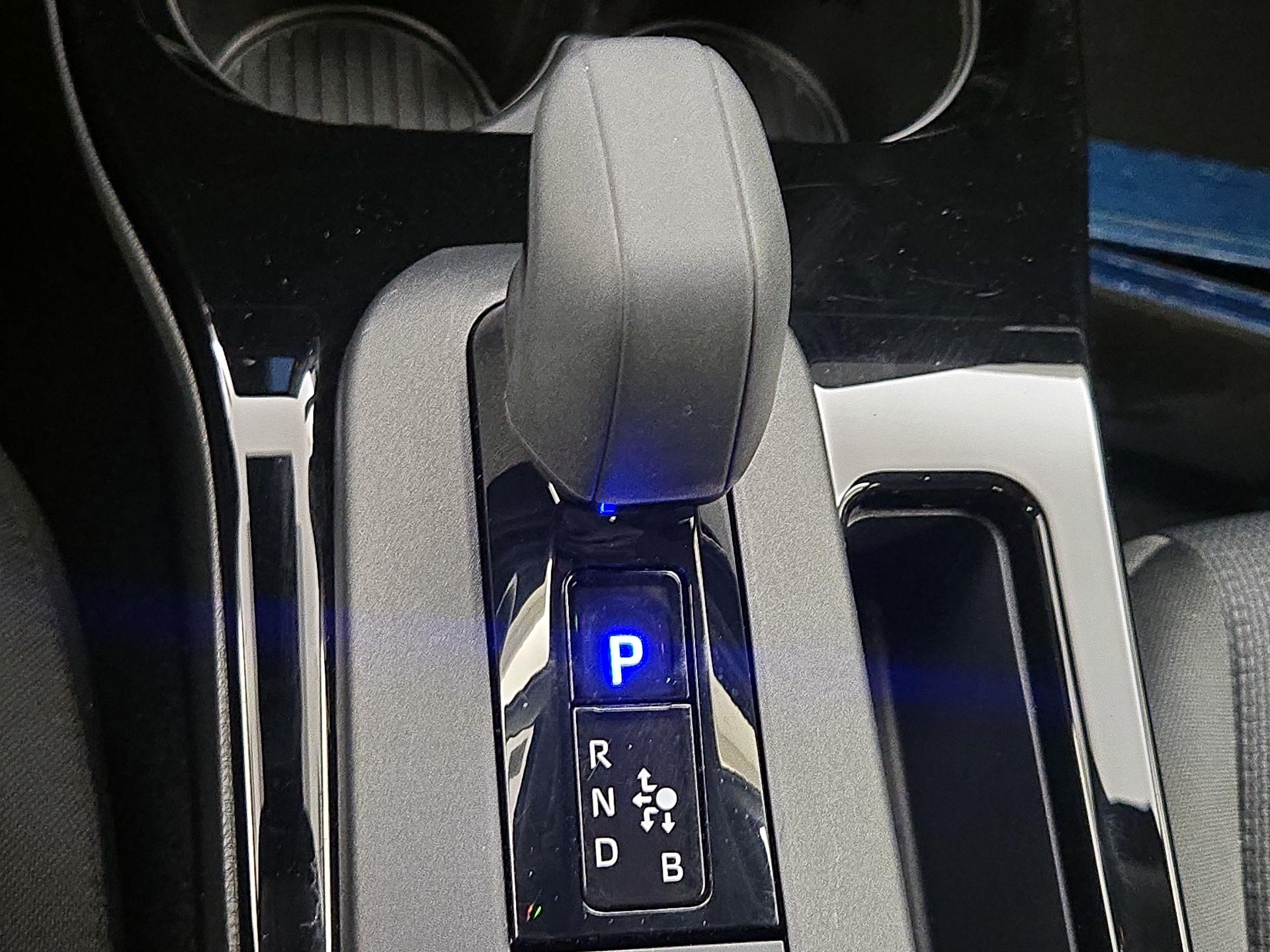 Thumbnail: 2025 Toyota Prius - 17