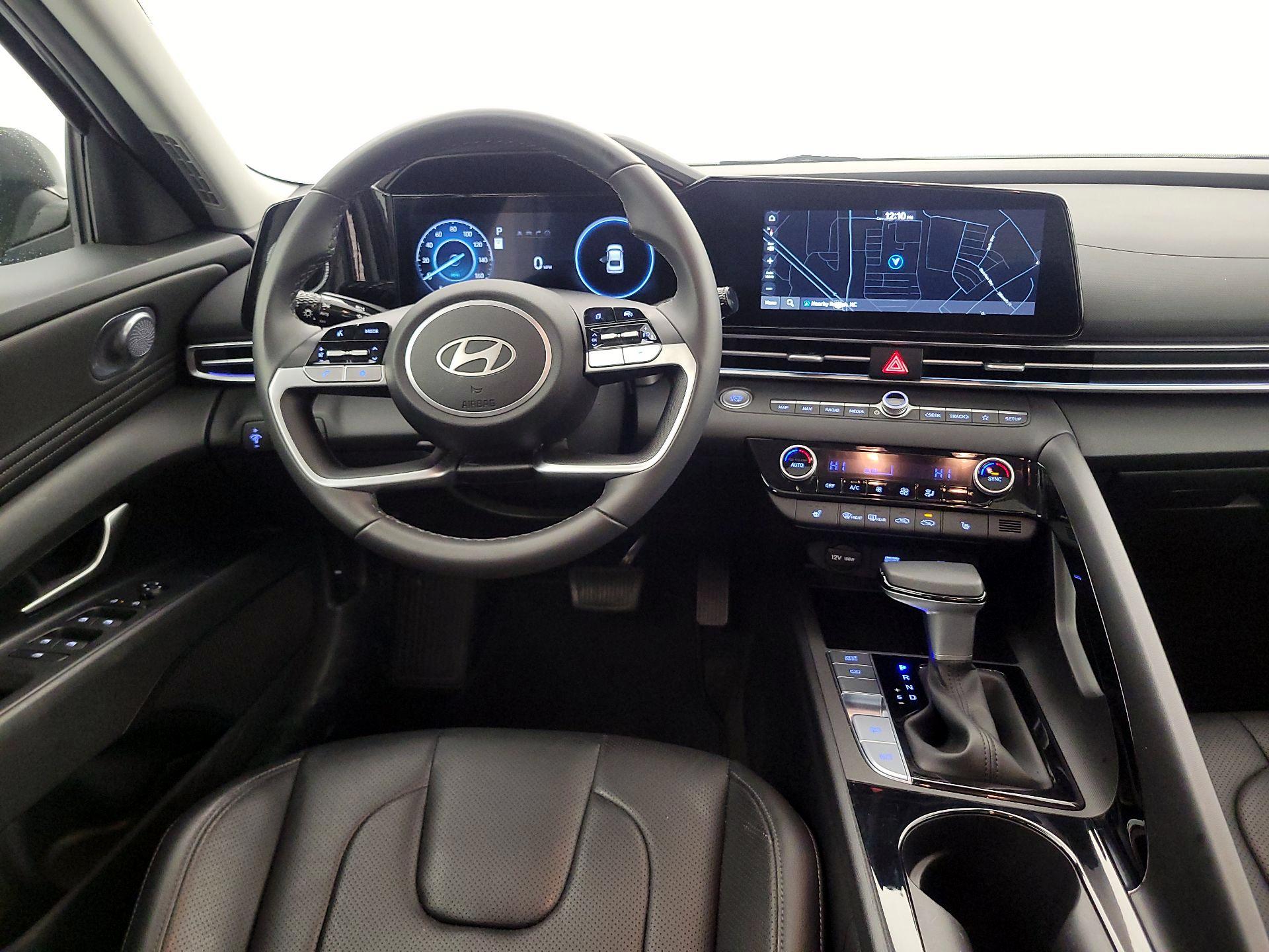 Thumbnail: 2025 Hyundai Elantra - 10