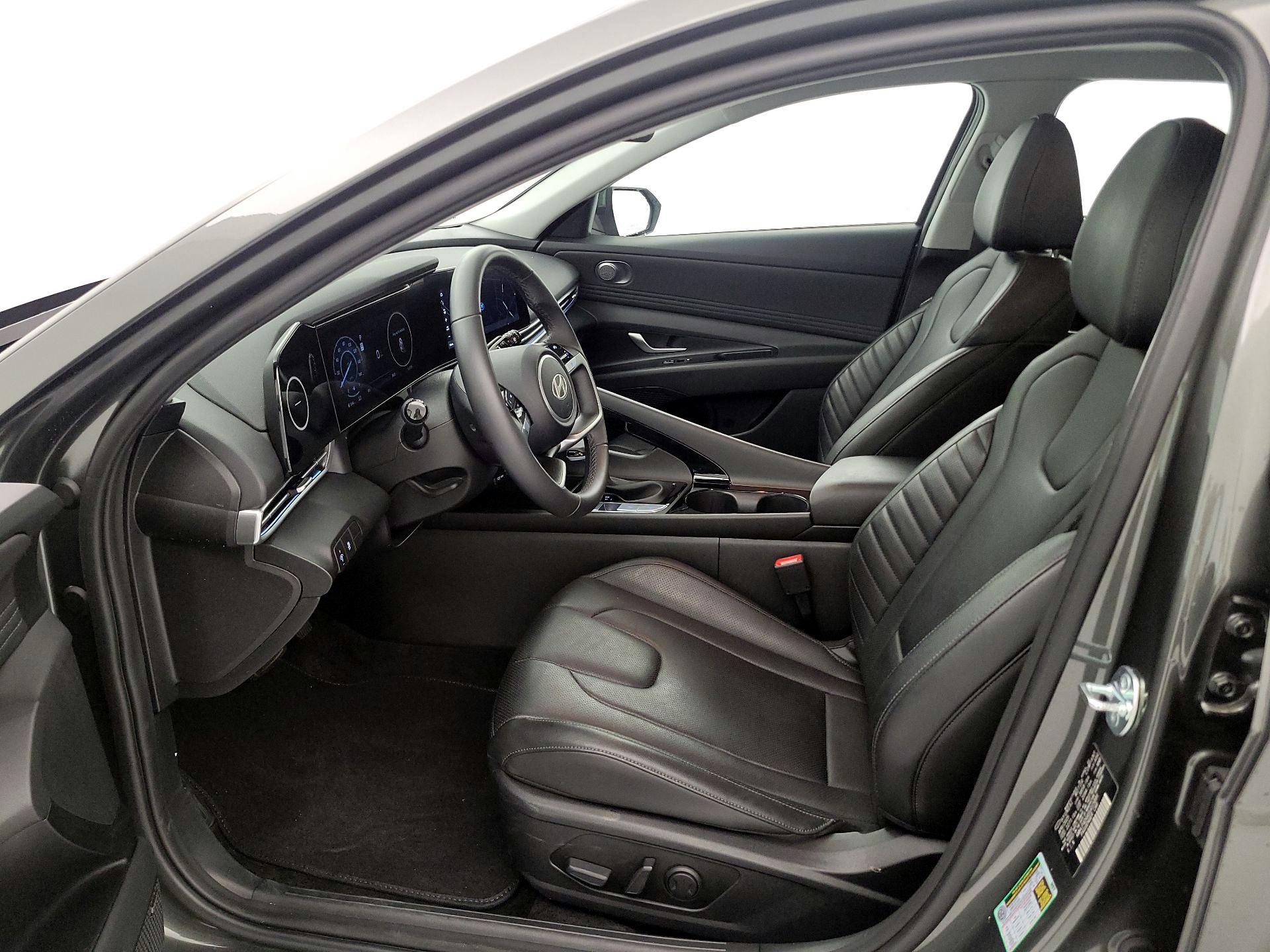 Thumbnail: 2025 Hyundai Elantra - 11