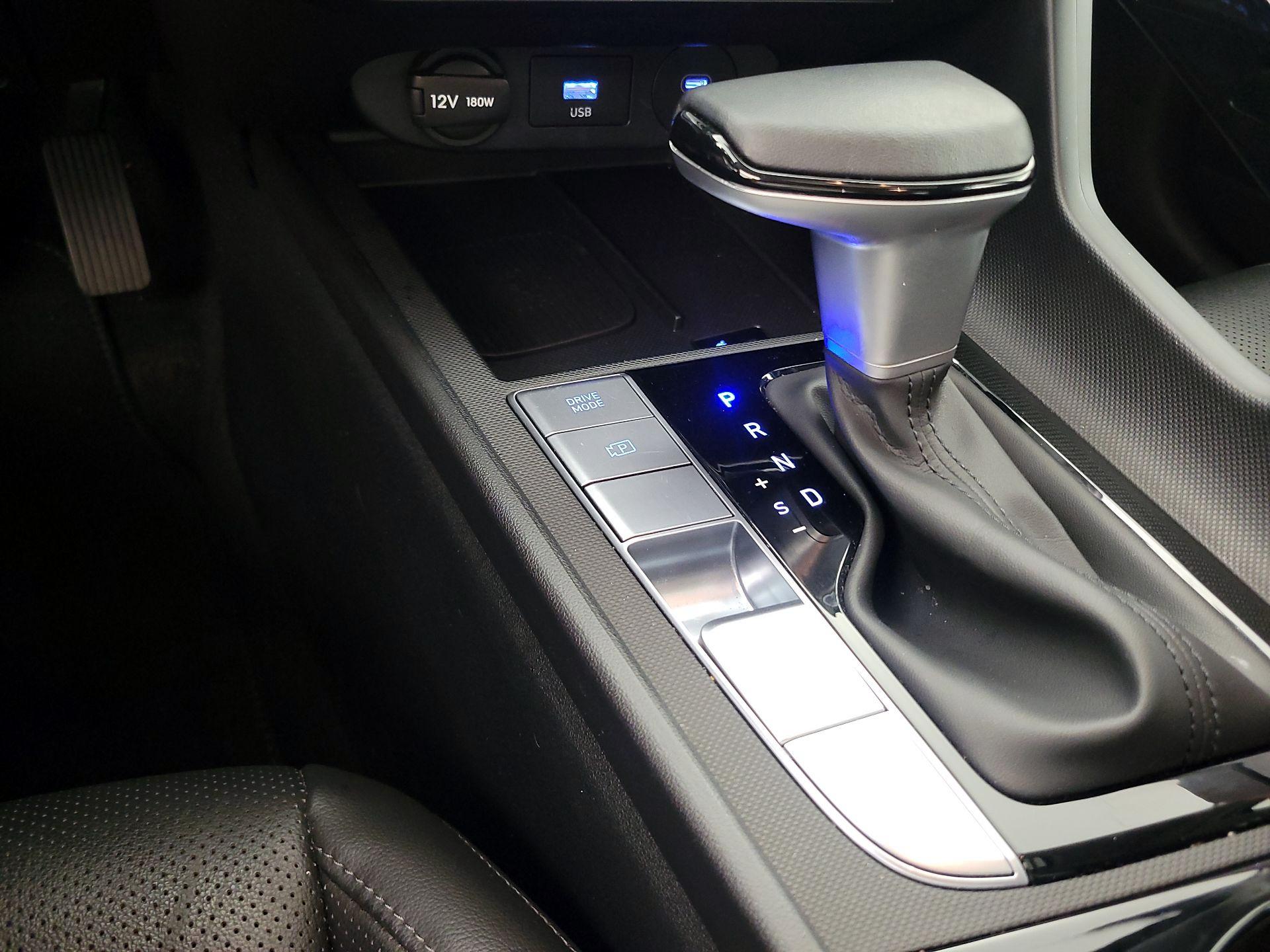 Thumbnail: 2025 Hyundai Elantra - 18