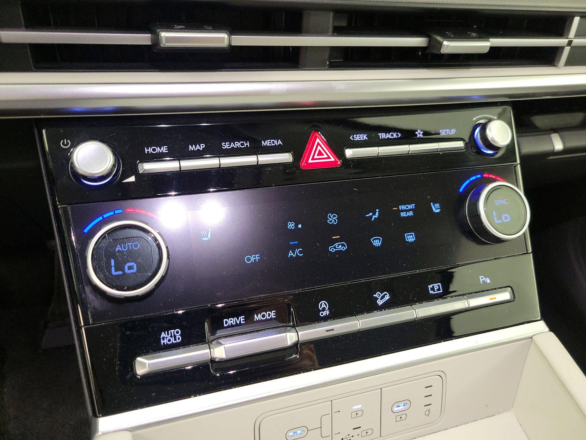 Thumbnail: 2025 Hyundai Santa Fe - 16