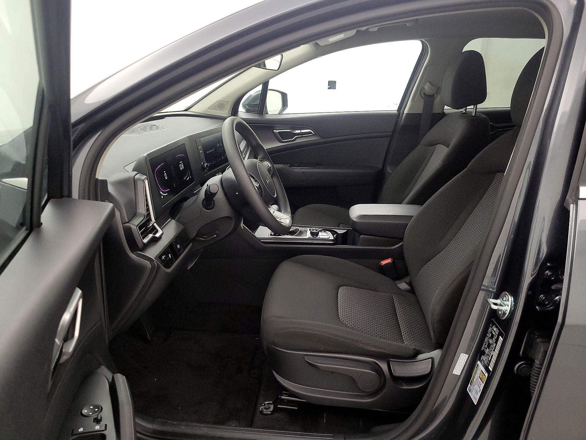 Thumbnail: 2025 Kia Sportage - 11