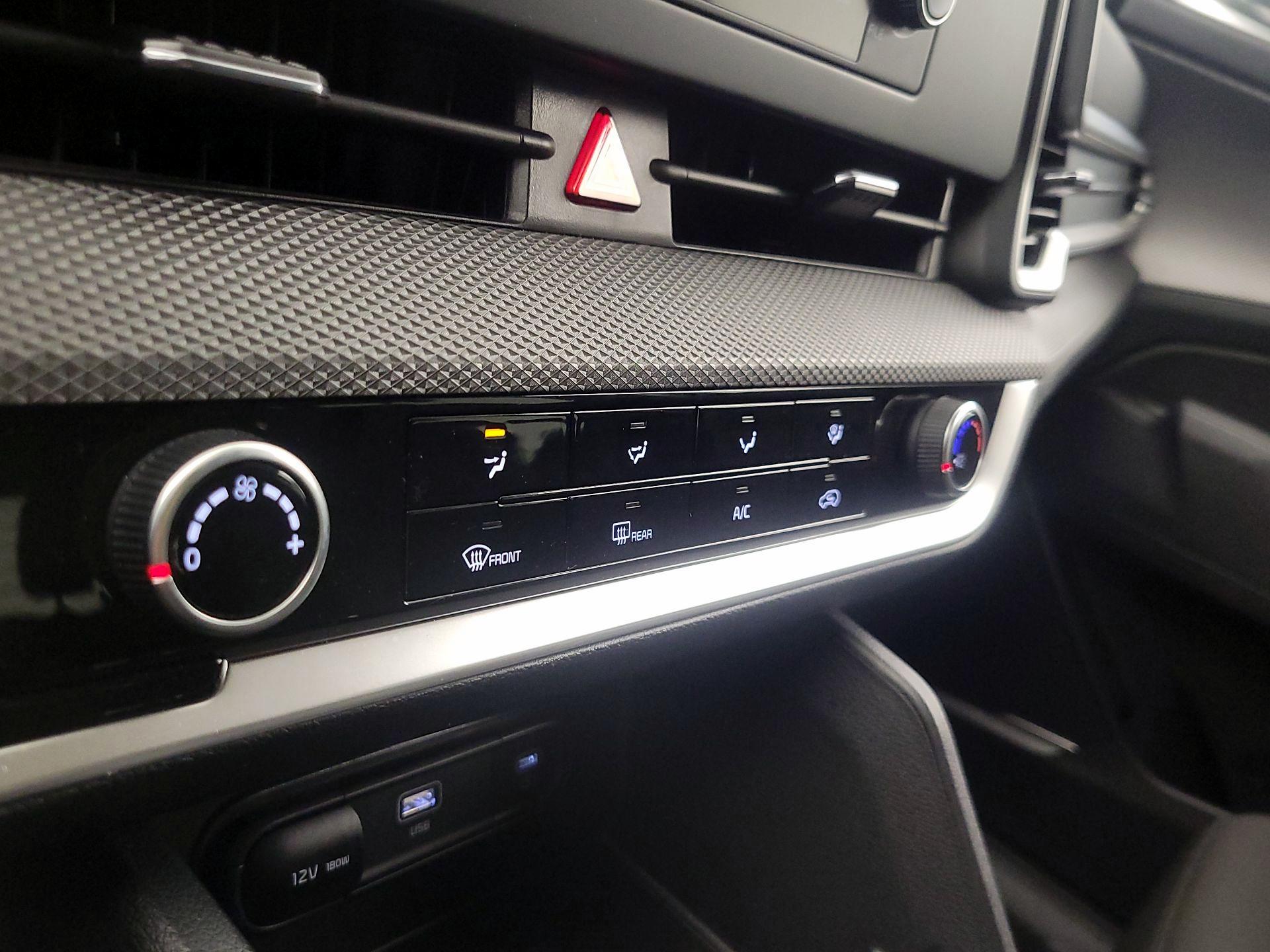 Thumbnail: 2025 Kia Sportage - 16