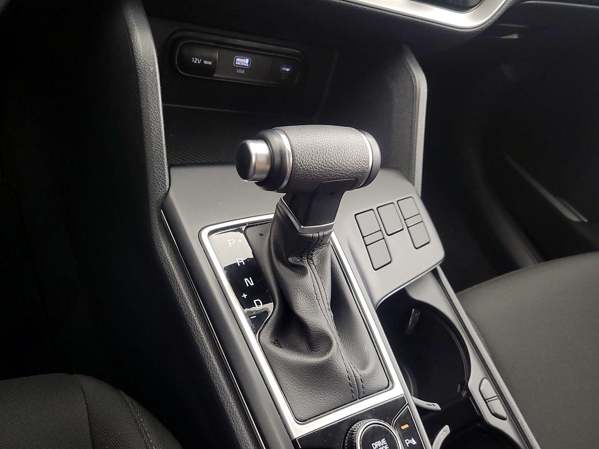 Thumbnail: 2025 Kia Sportage - 17