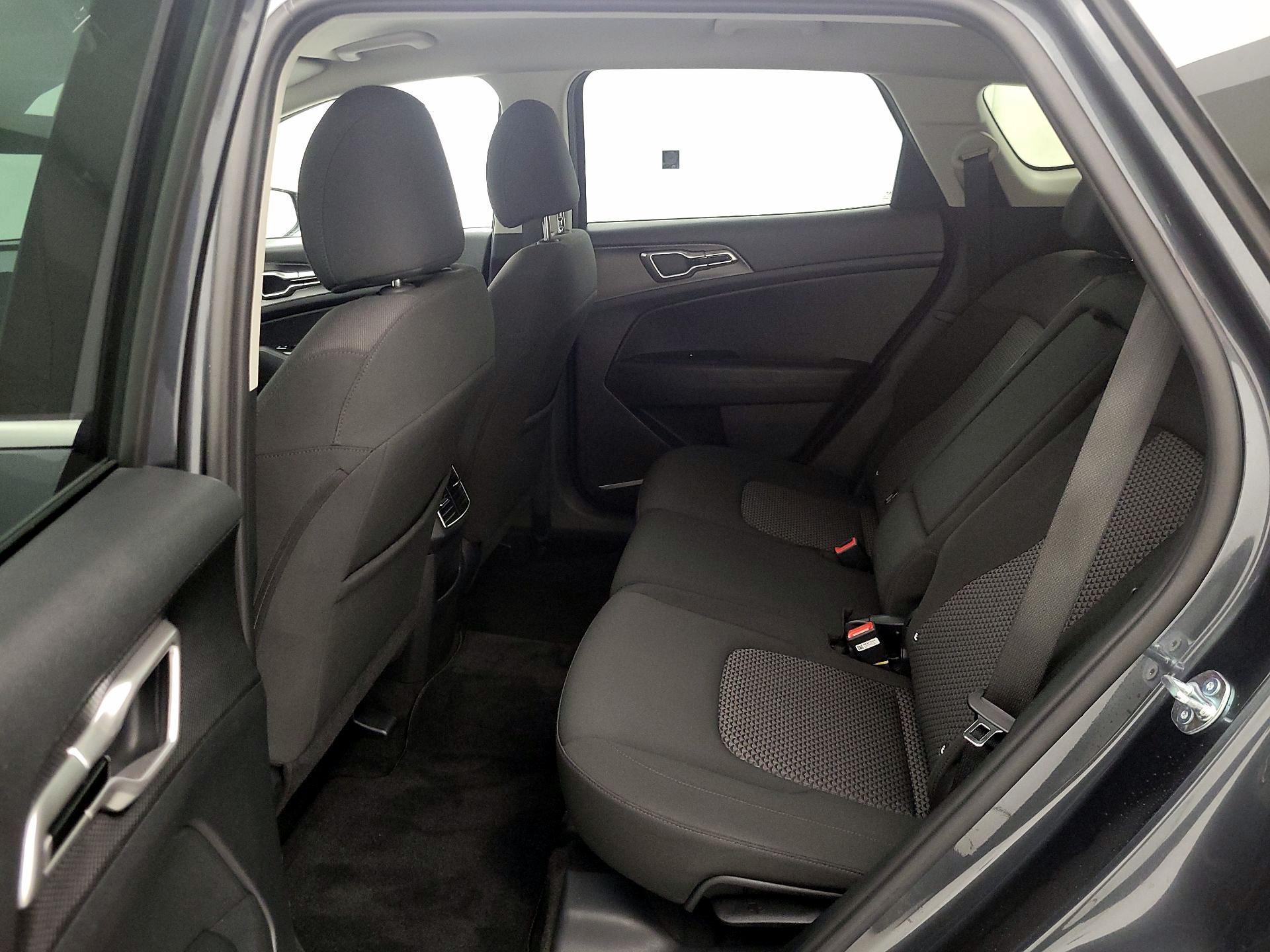 Thumbnail: 2025 Kia Sportage - 18