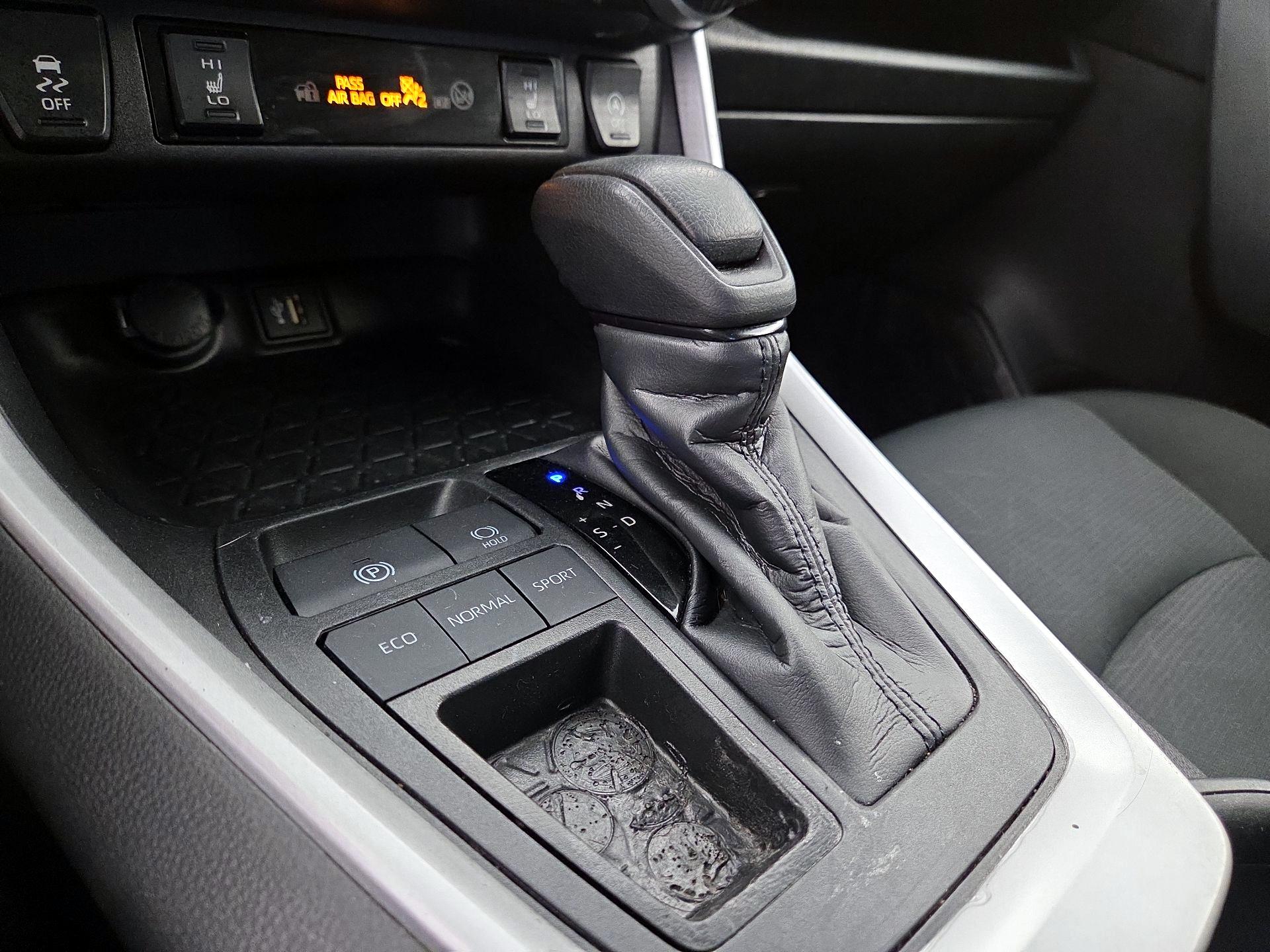 Thumbnail: 2025 Toyota RAV4 - 17