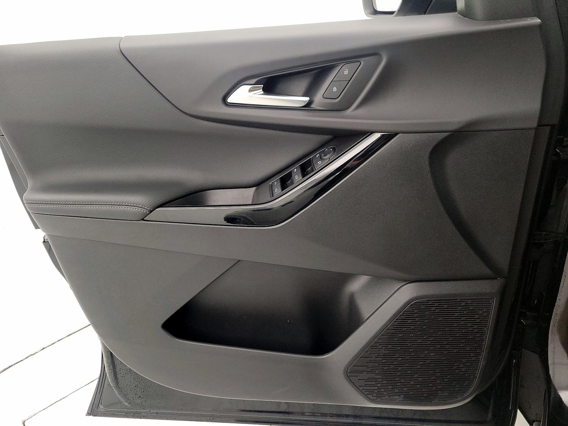 Thumbnail: 2025 Chevrolet Equinox - 12