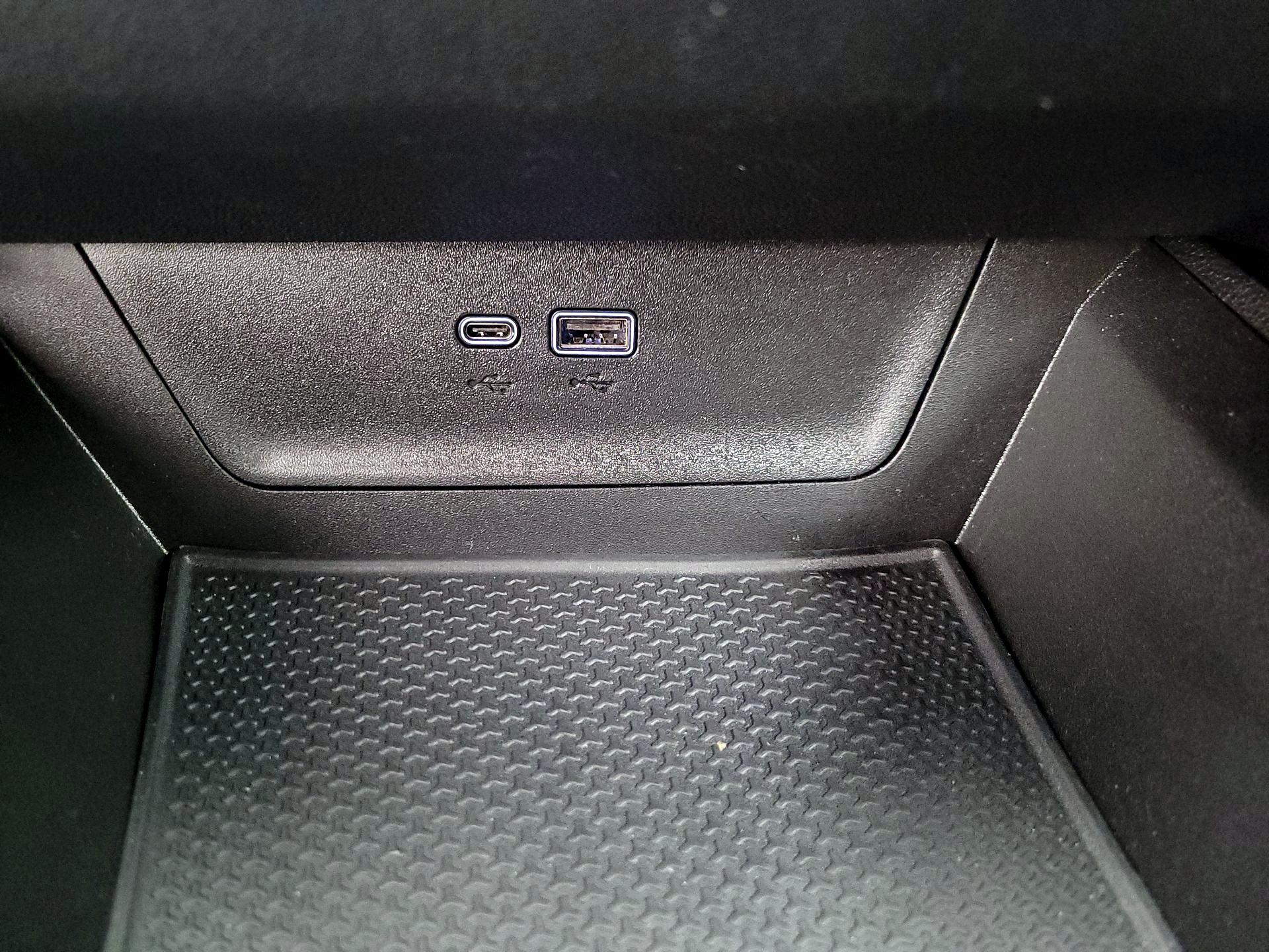 Thumbnail: 2025 Chevrolet Equinox - 18