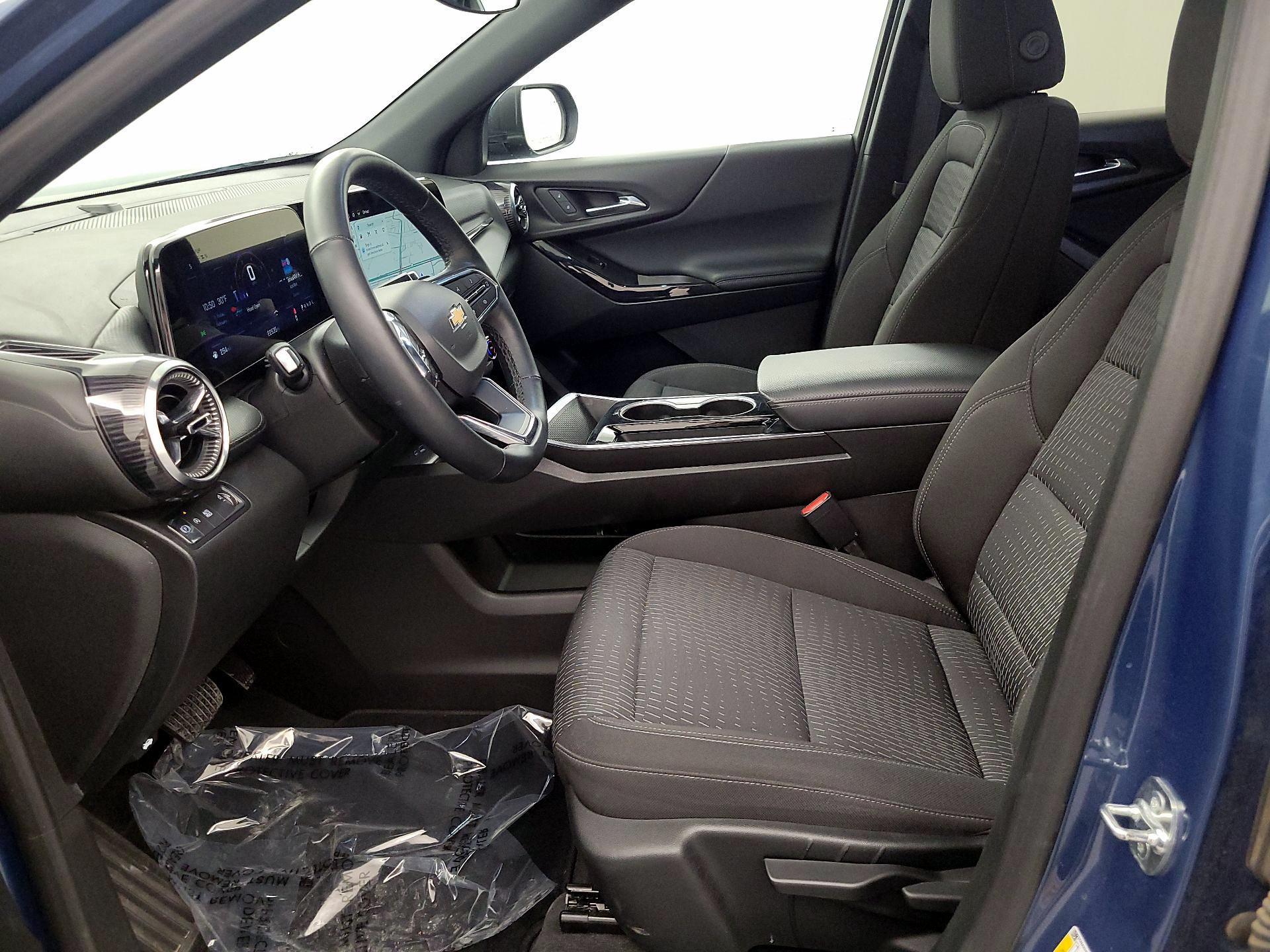 Thumbnail: 2025 Chevrolet Equinox - 11