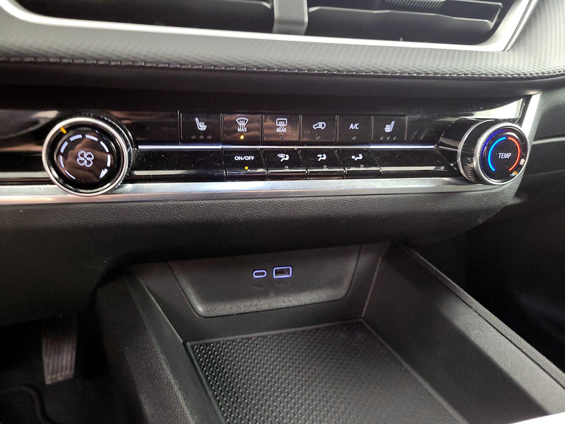 Thumbnail: 2025 Chevrolet Equinox - 17