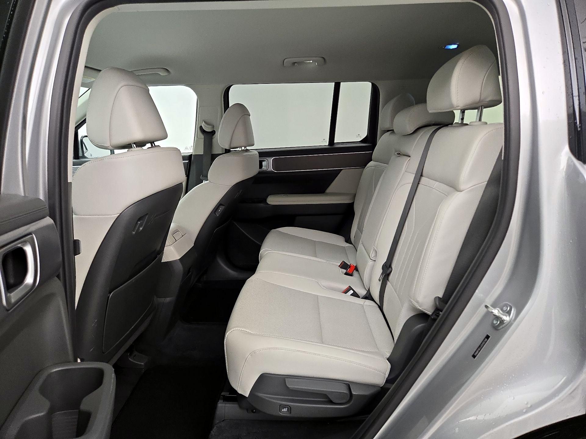 Thumbnail: 2025 Hyundai Santa Fe - 19