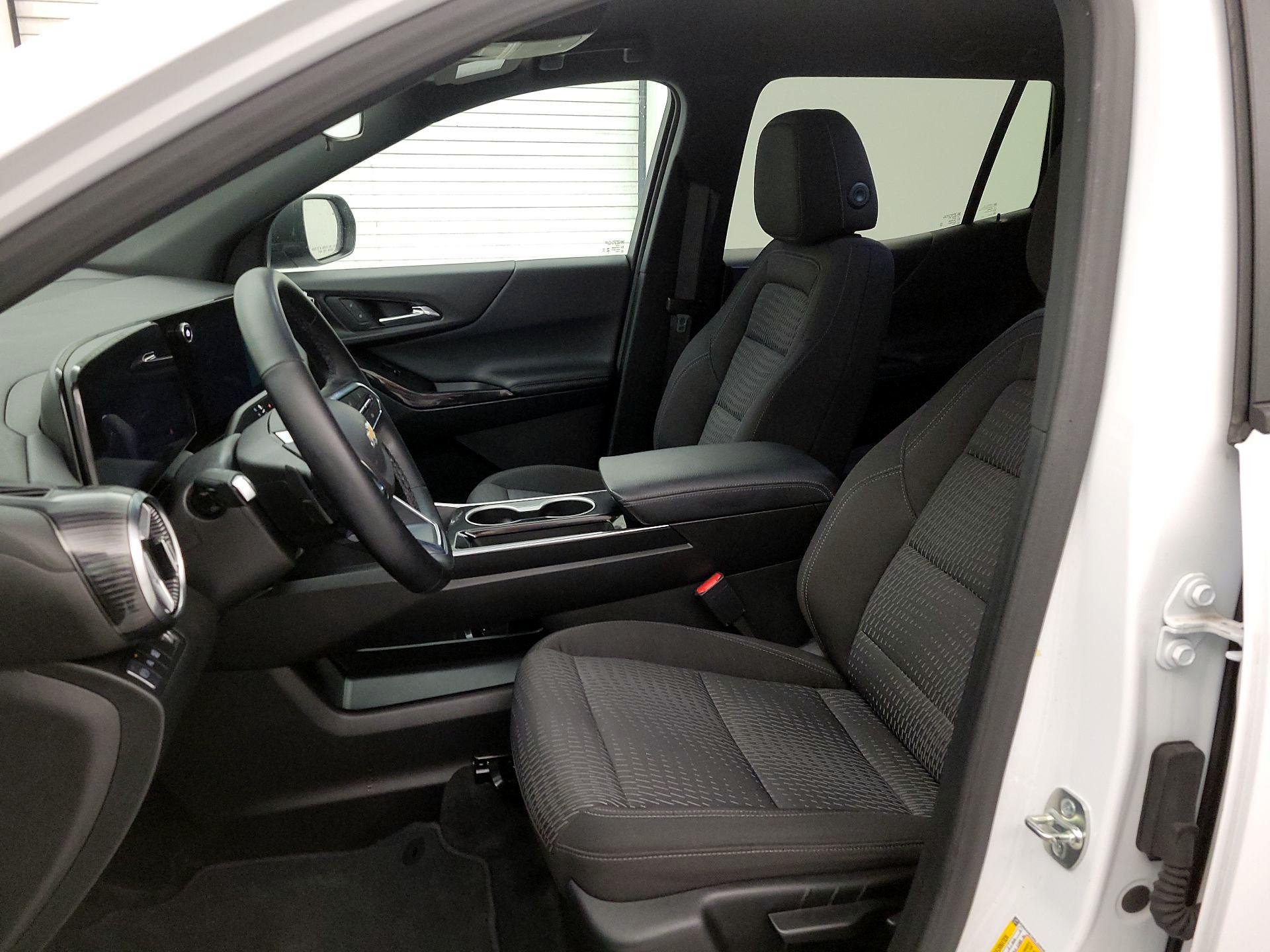 Thumbnail: 2025 Chevrolet Equinox - 11