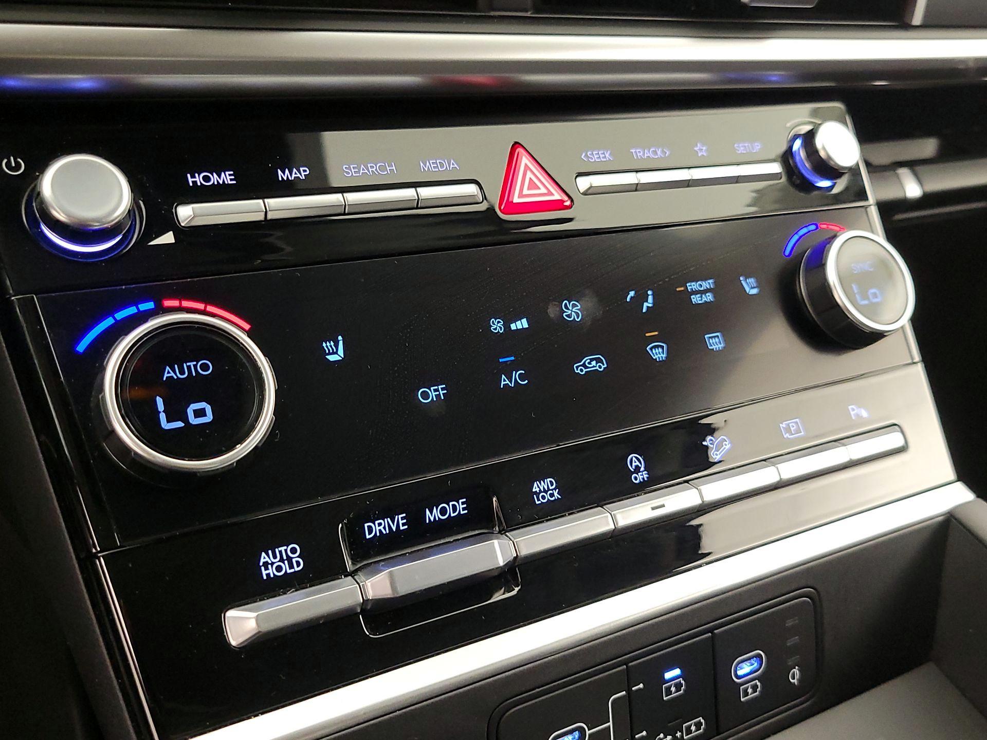 Thumbnail: 2025 Hyundai Santa Fe - 16