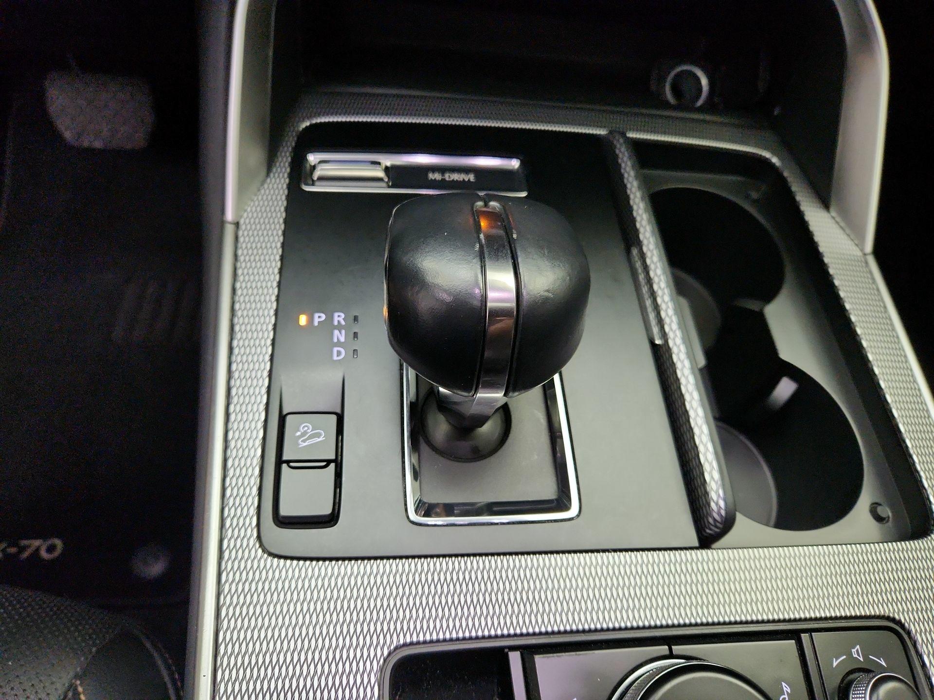 Thumbnail: 2025 Mazda CX-70 - 18