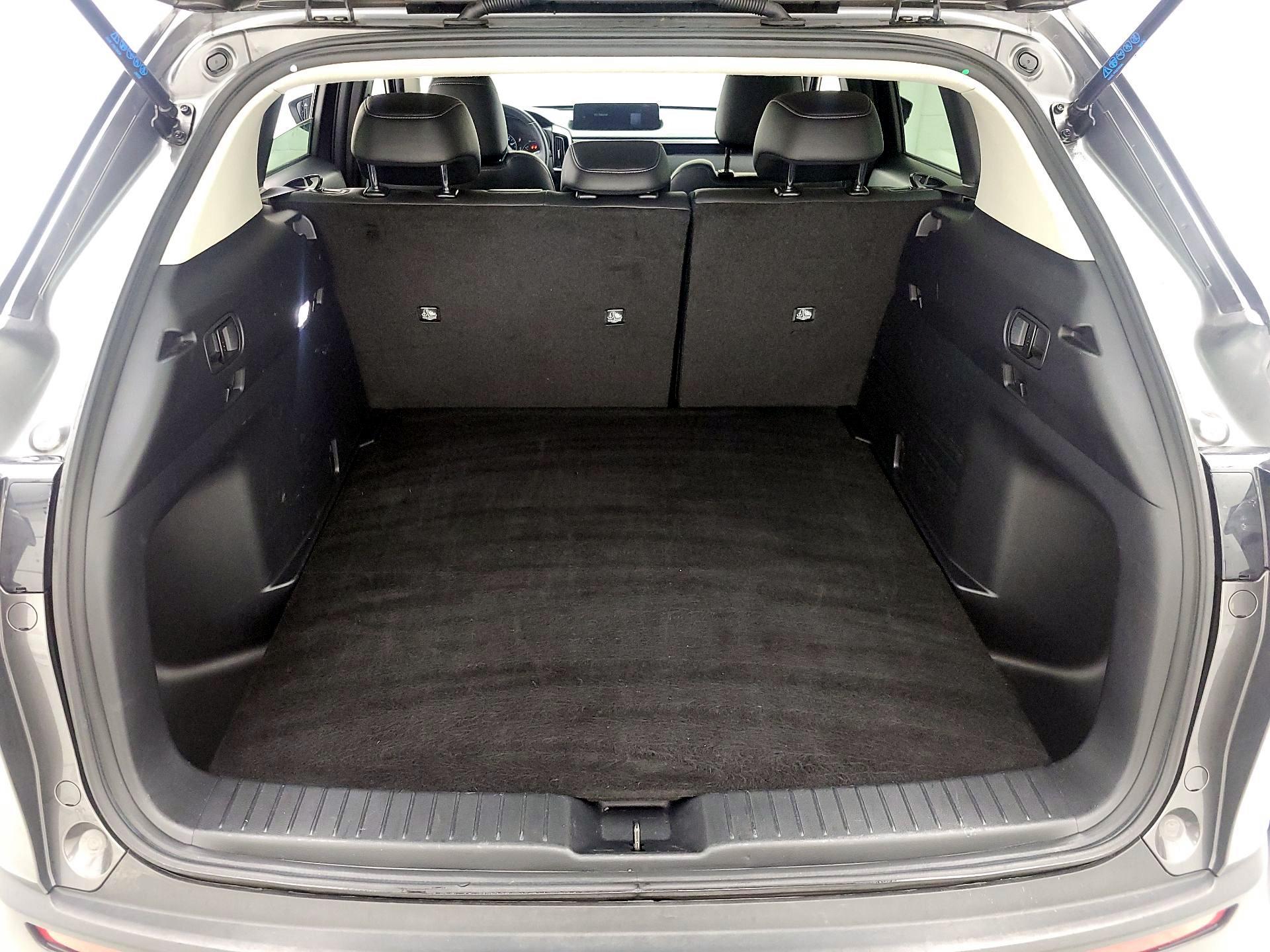 Thumbnail: 2025 Mazda CX-50 - 19