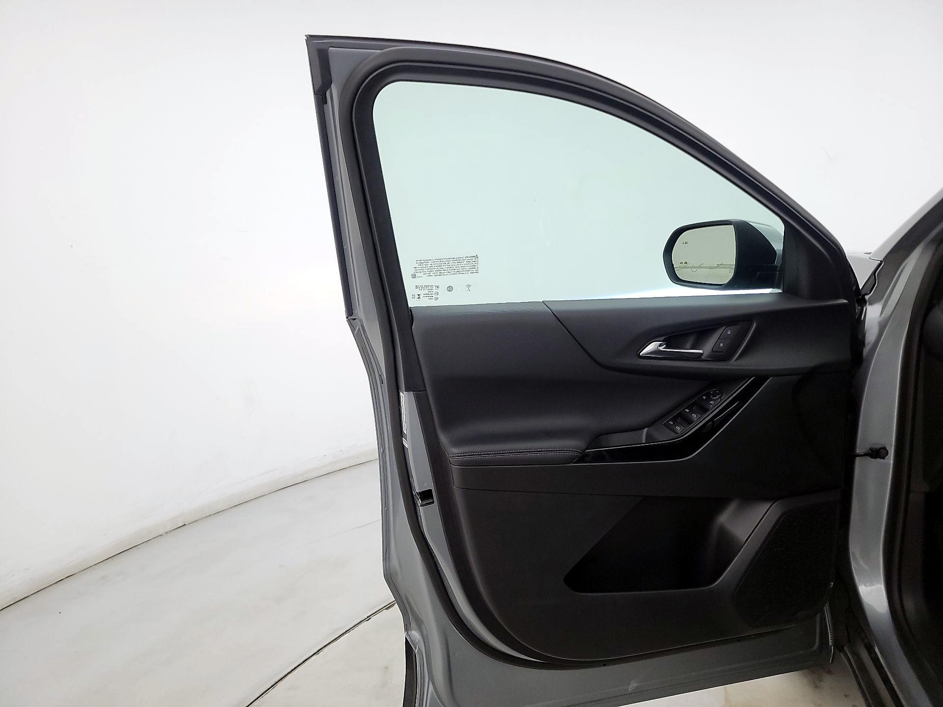 Thumbnail: 2025 Chevrolet Equinox - 12