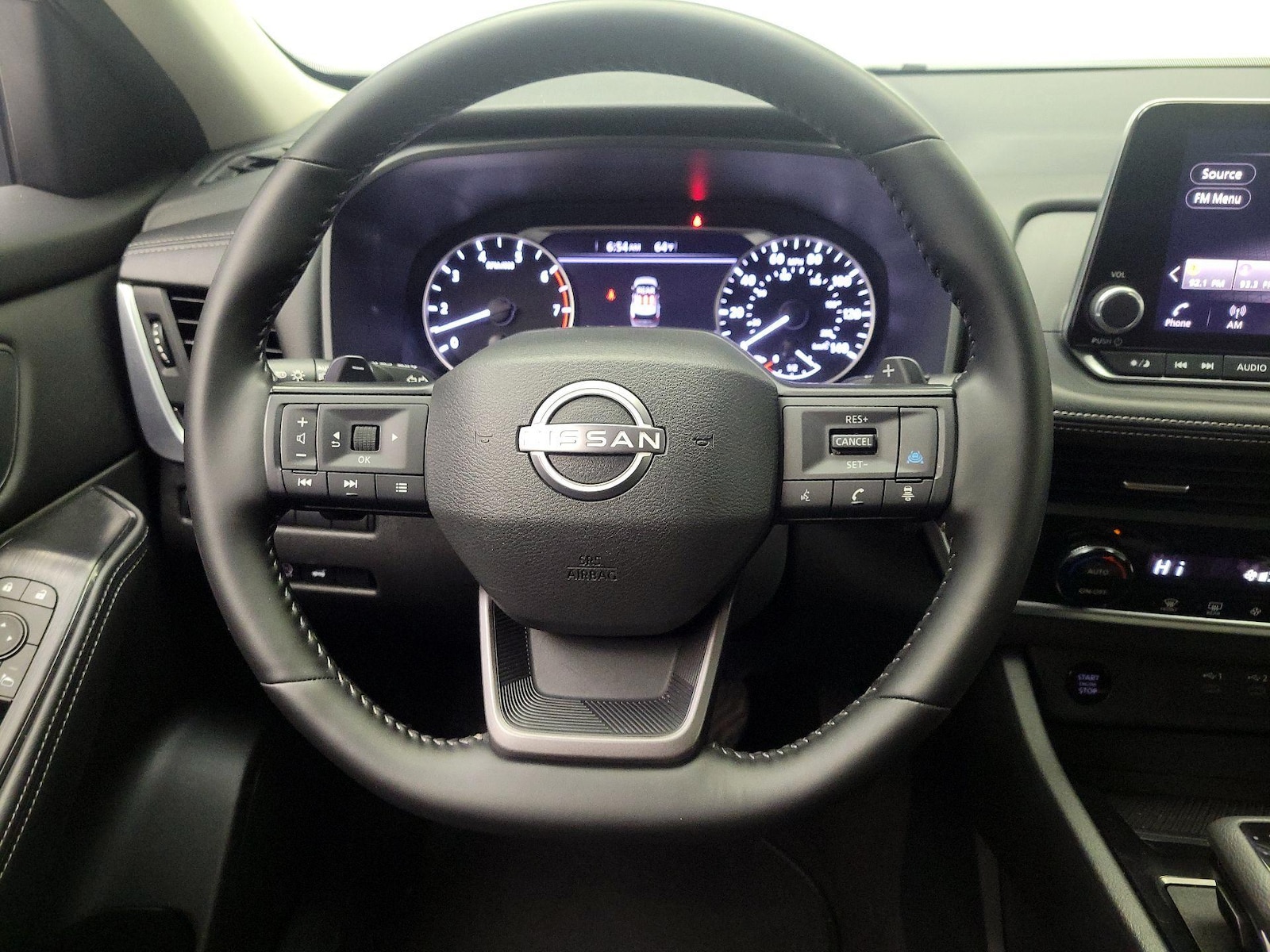 2025 Nissan Rogue SV - Photo 11