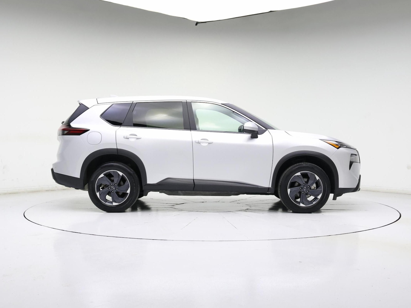 2025 Nissan Rogue SV - Photo 8