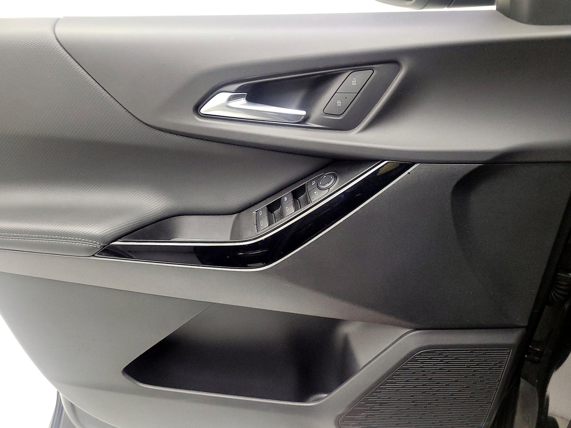 Thumbnail: 2025 Chevrolet Equinox - 10