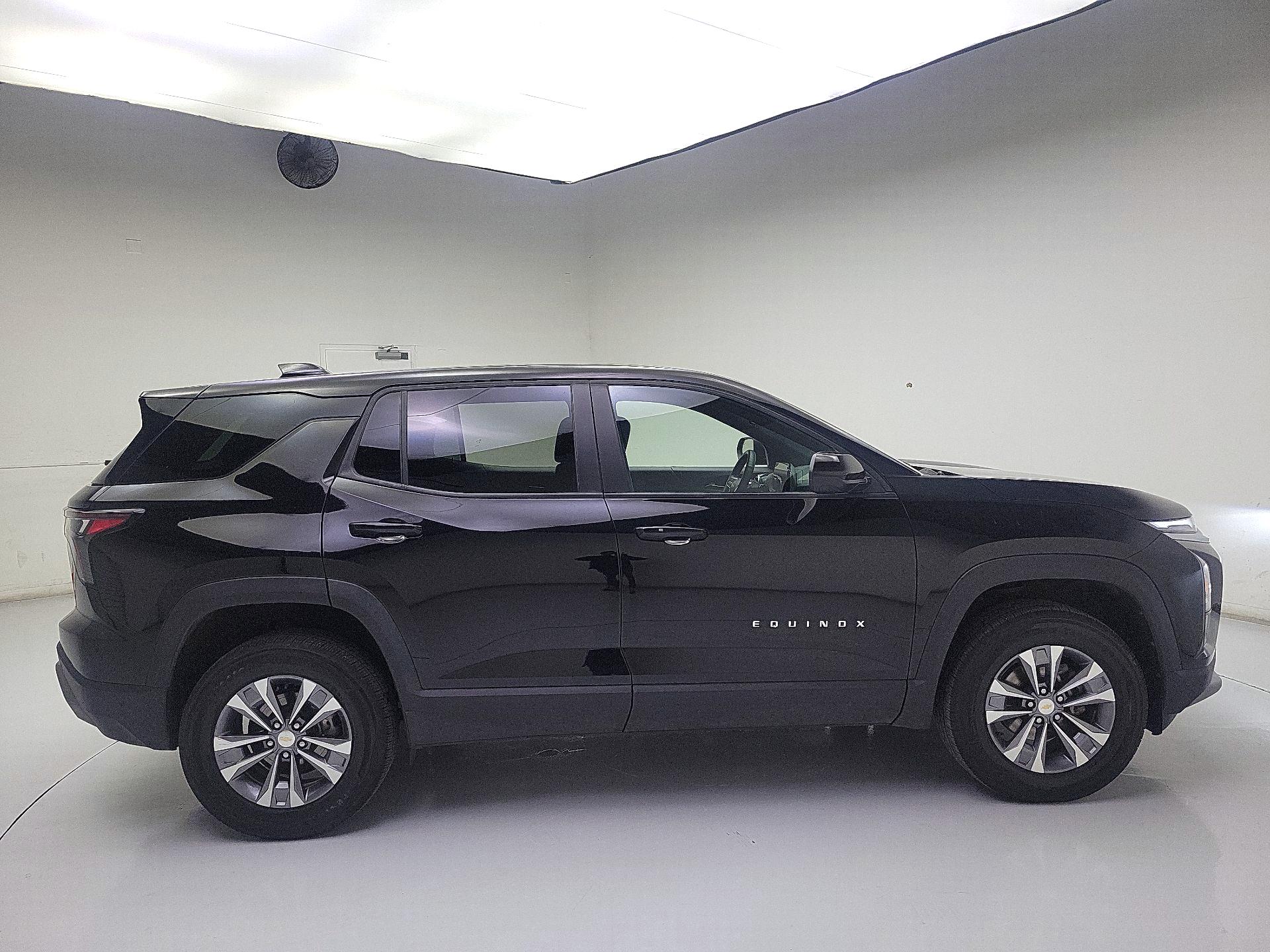 Thumbnail: 2025 Chevrolet Equinox - 4