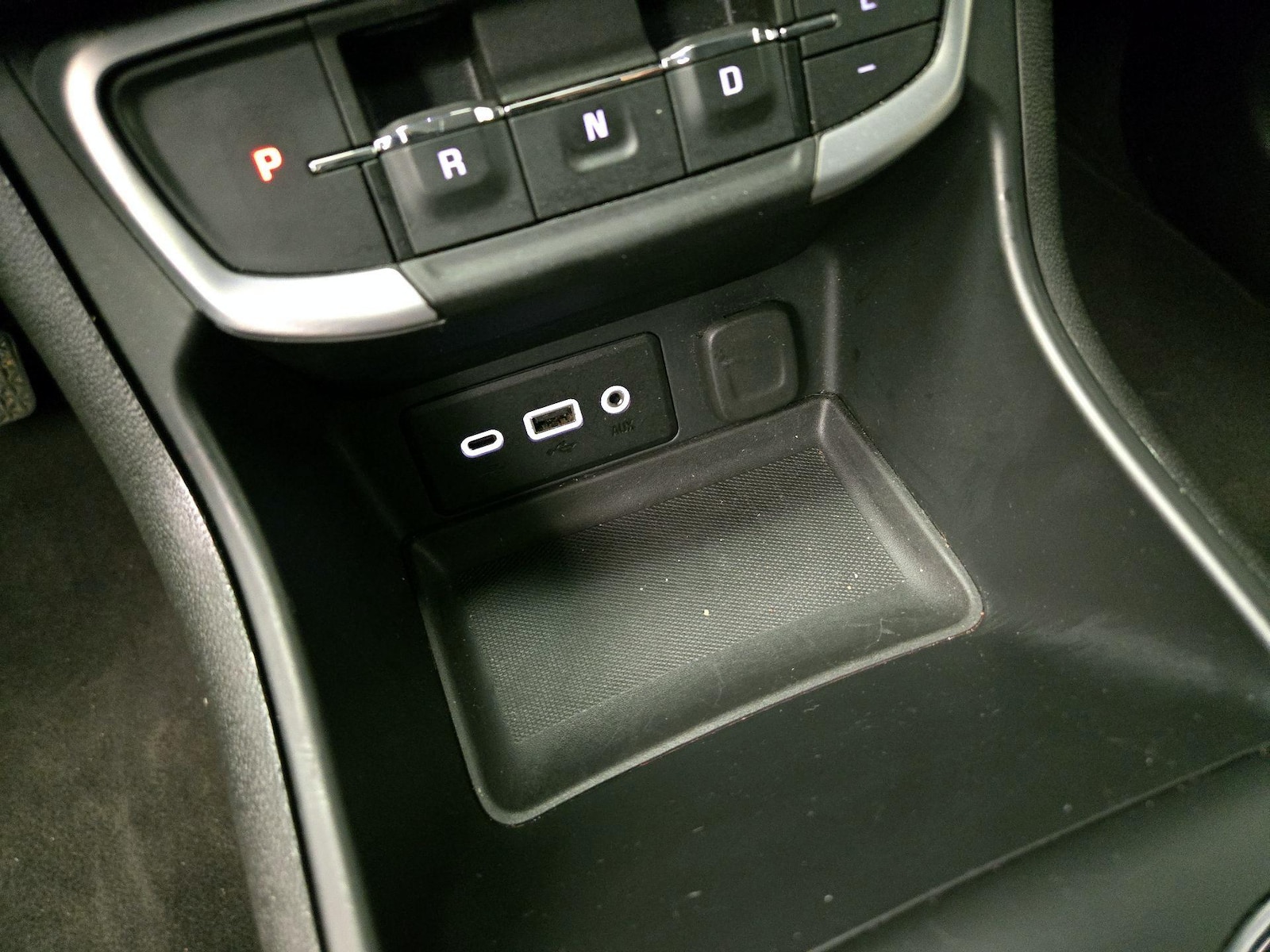 2024 GMC Terrain SLE - Photo 19