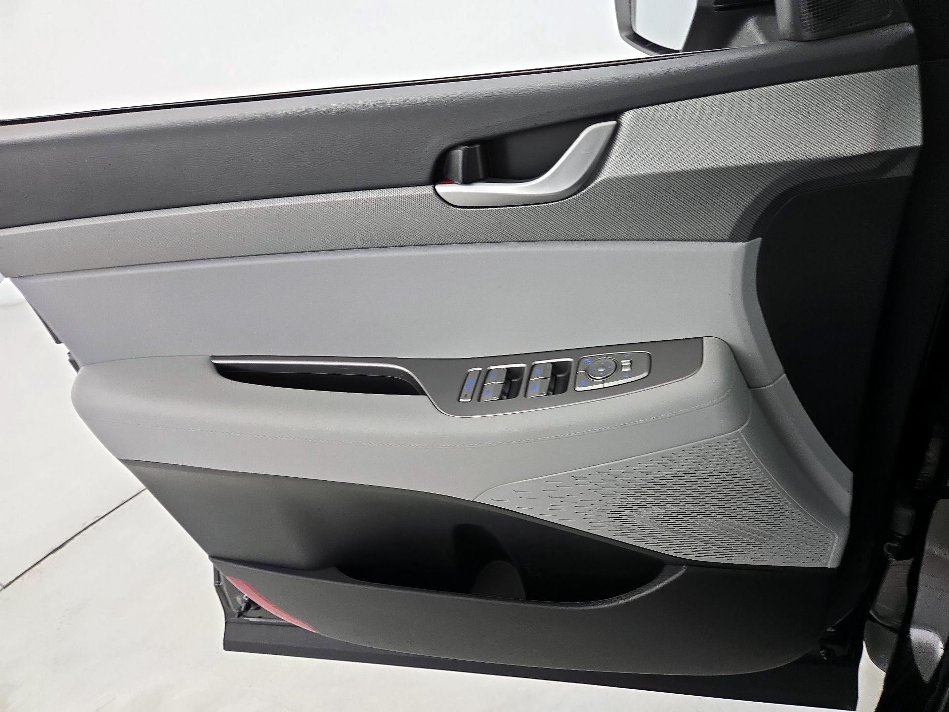 Thumbnail: 2025 Hyundai Palisade - 12