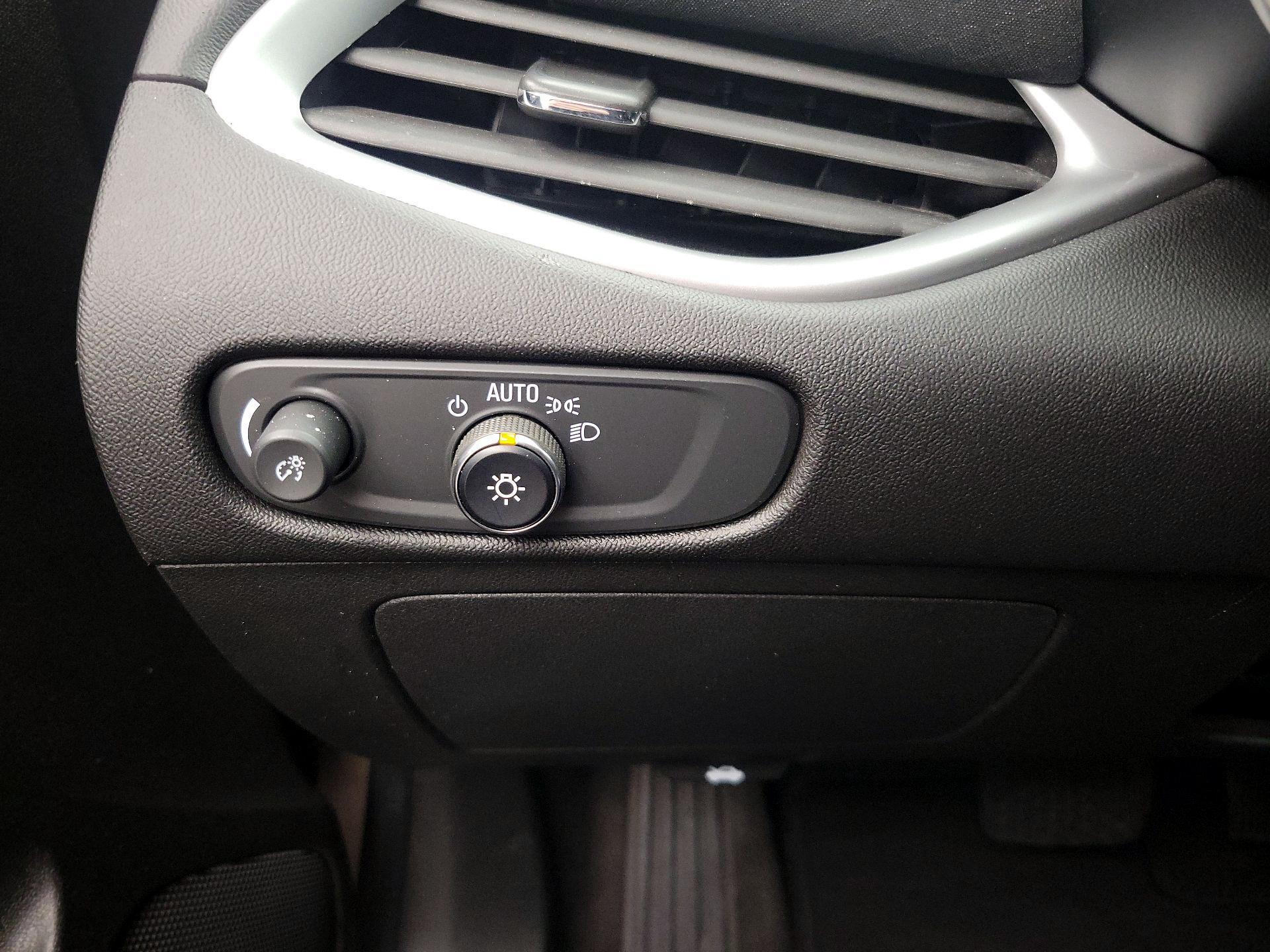 Thumbnail: 2023 Chevrolet Malibu - 13