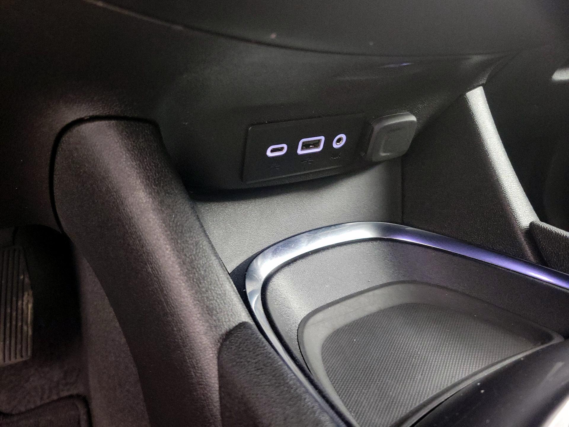 Thumbnail: 2023 Chevrolet Malibu - 18