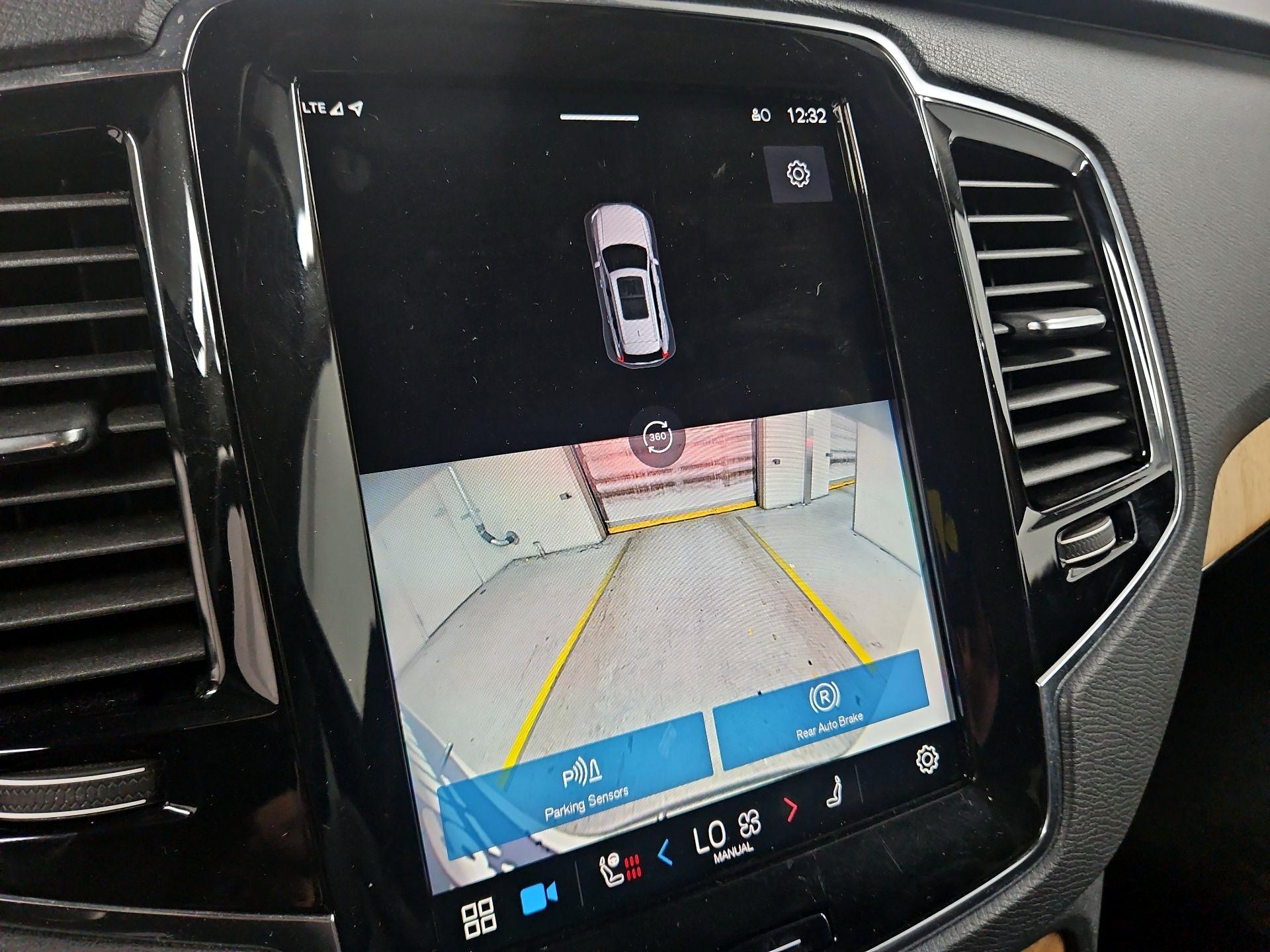 Thumbnail: 2023 Volvo XC90 - 14