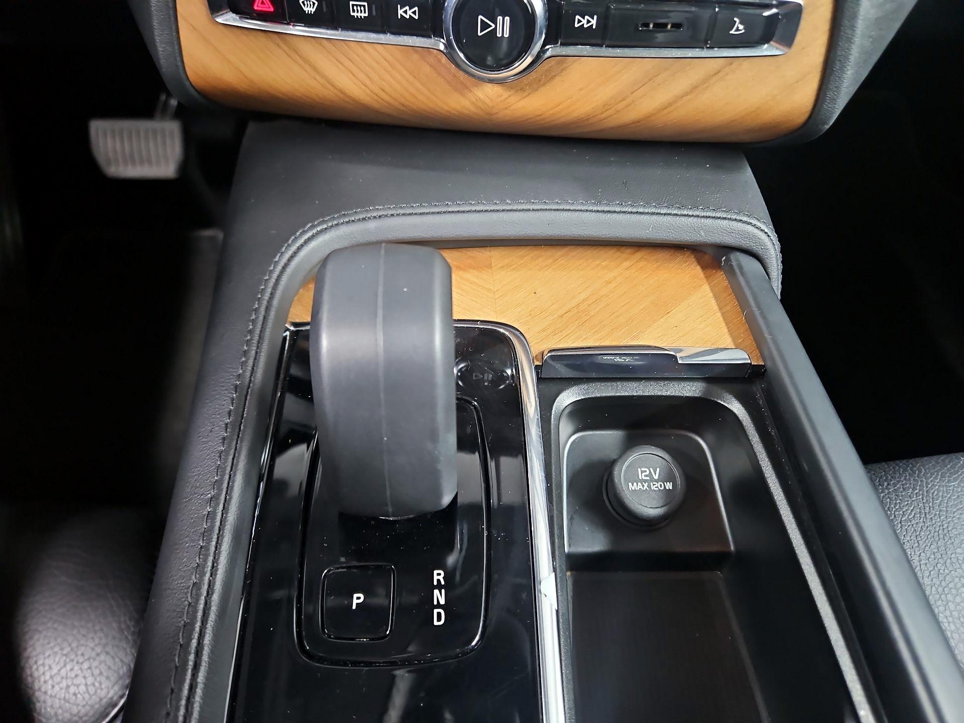 Thumbnail: 2023 Volvo XC90 - 17