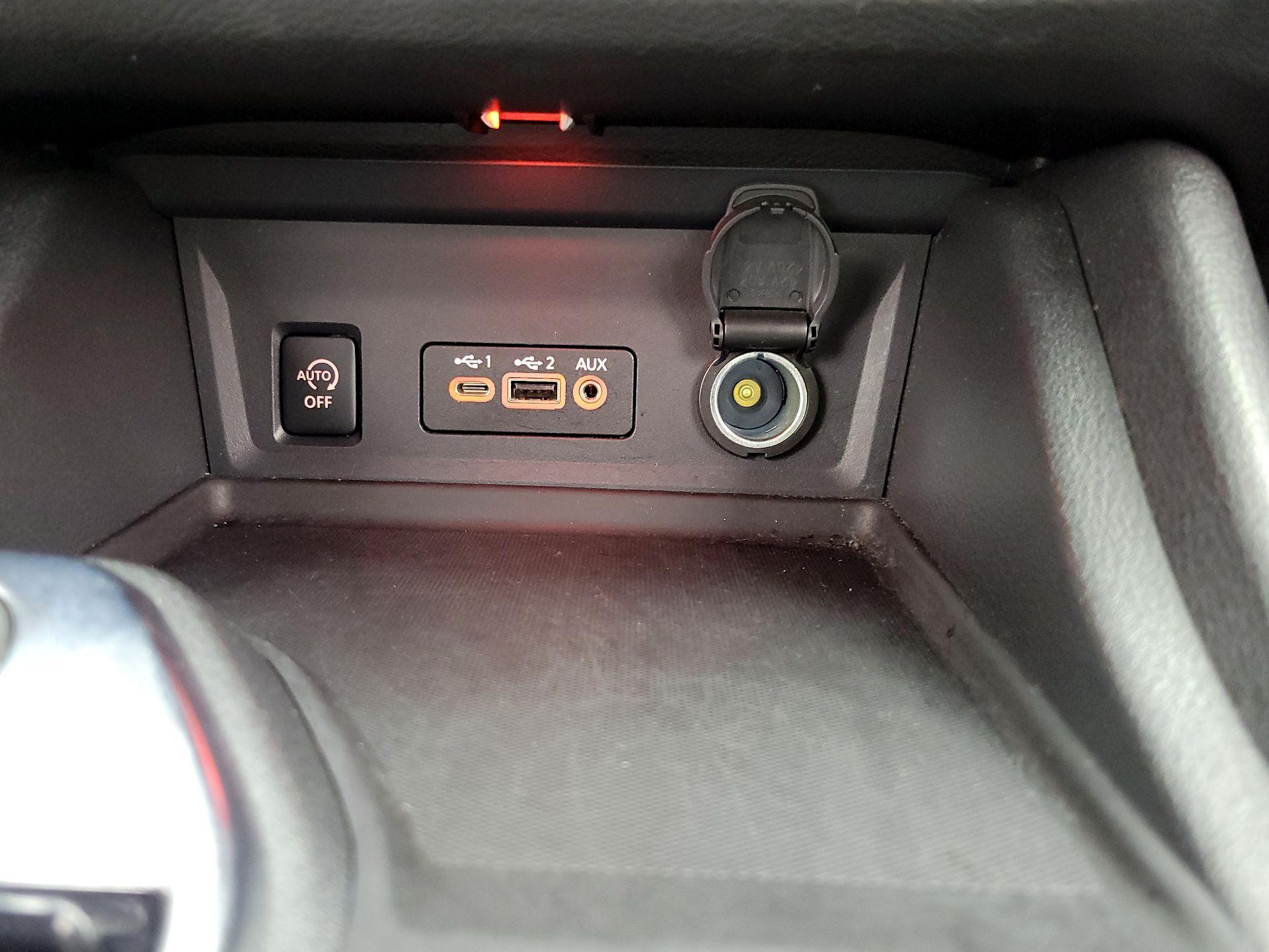 Thumbnail: 2024 Nissan Sentra - 18