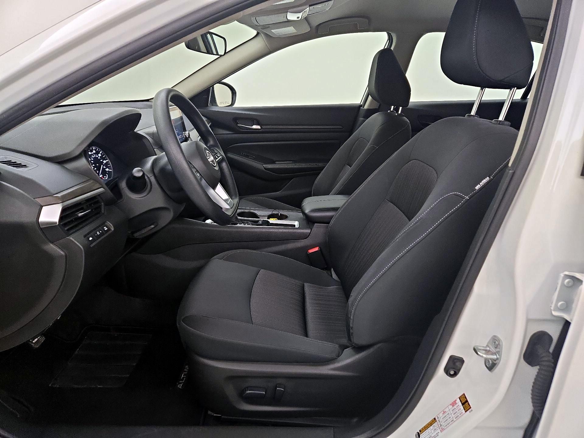 Thumbnail: 2025 Nissan Altima - 11