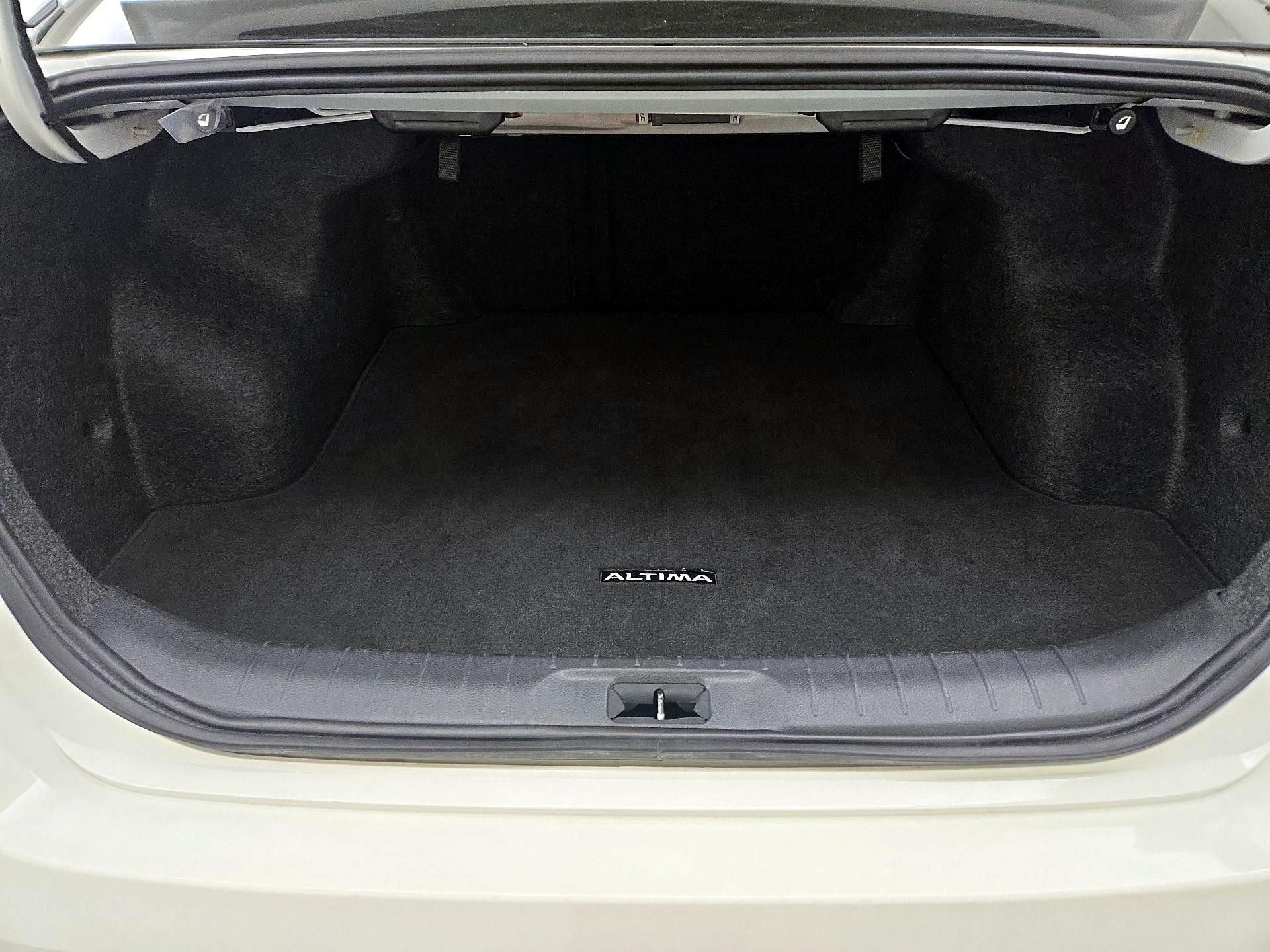 Thumbnail: 2025 Nissan Altima - 20