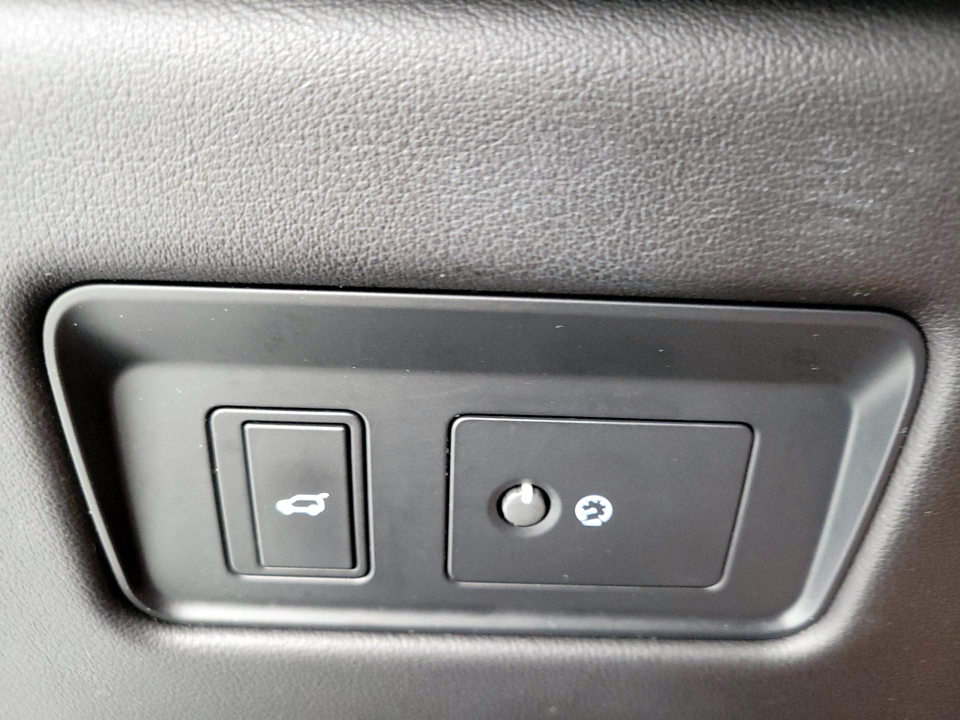 Thumbnail: 2024 Jaguar F-Pace - 13