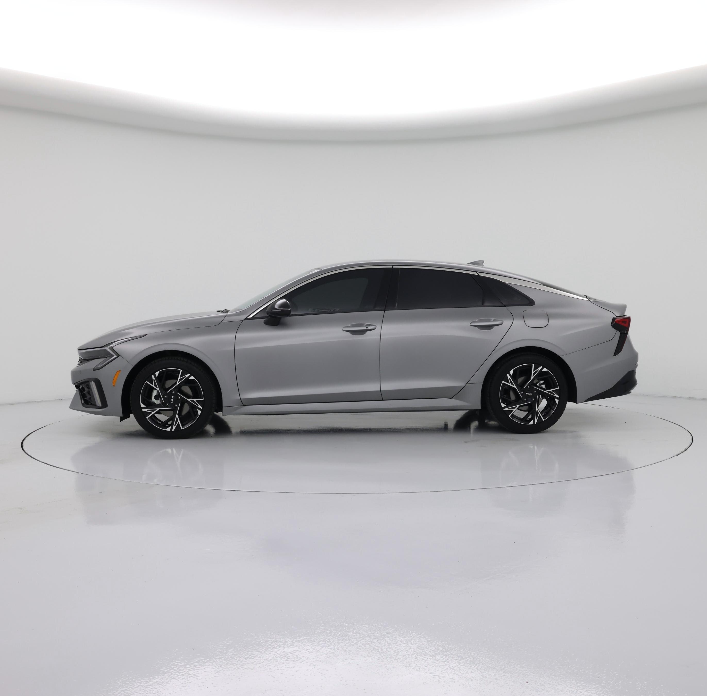 Thumbnail: 2025 Kia K5 - 3
