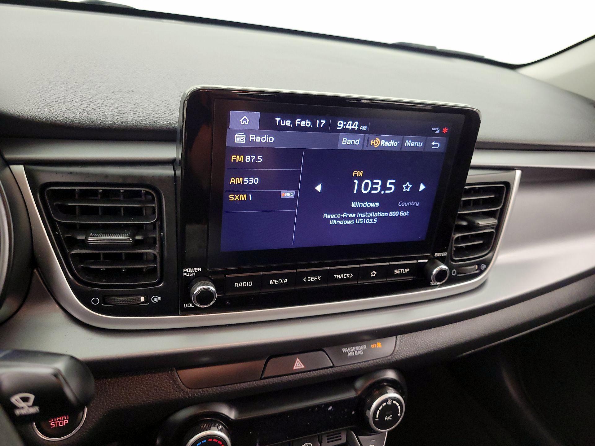 Thumbnail: 2022 Kia Rio - 15