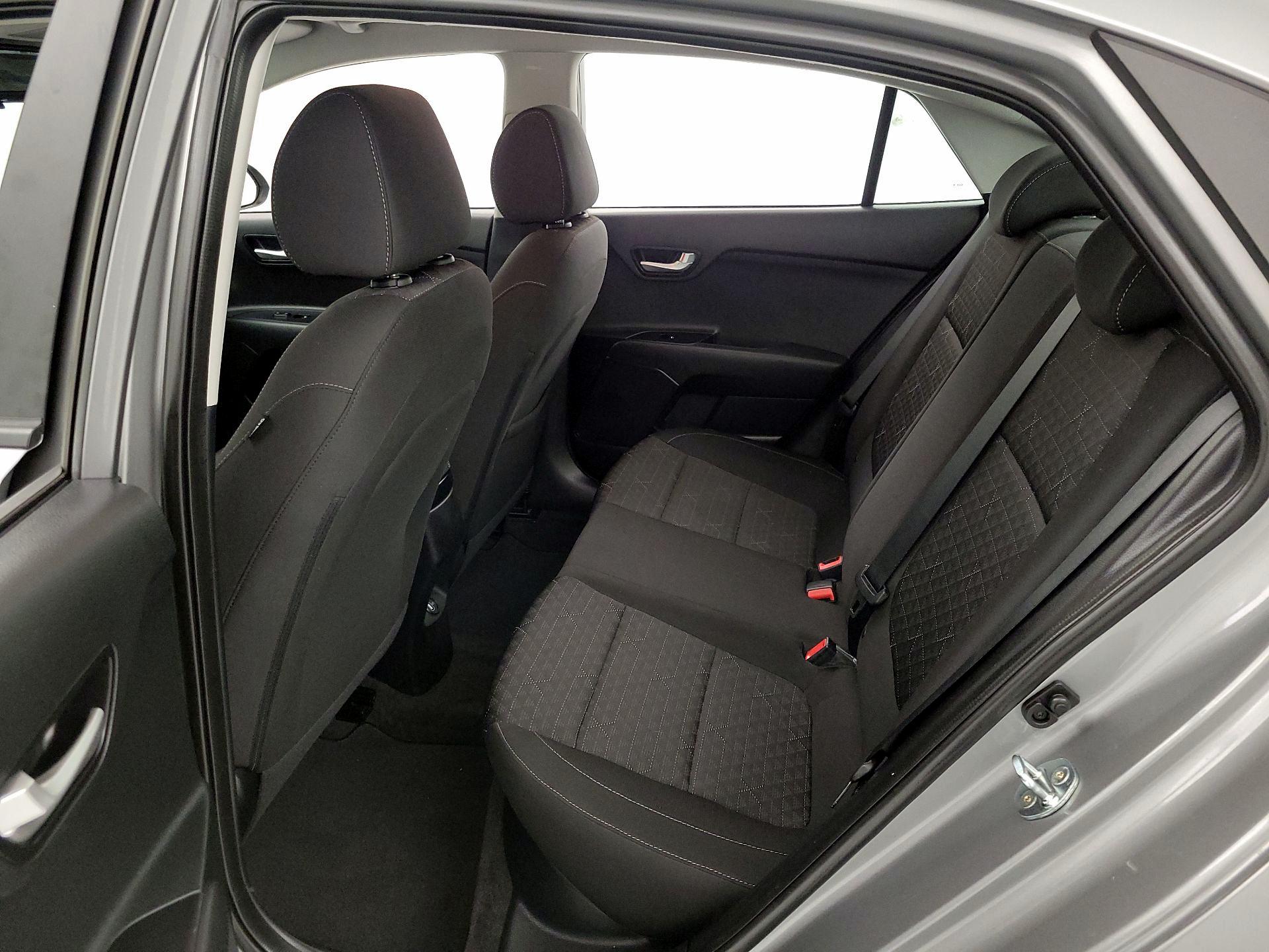 Thumbnail: 2022 Kia Rio - 19