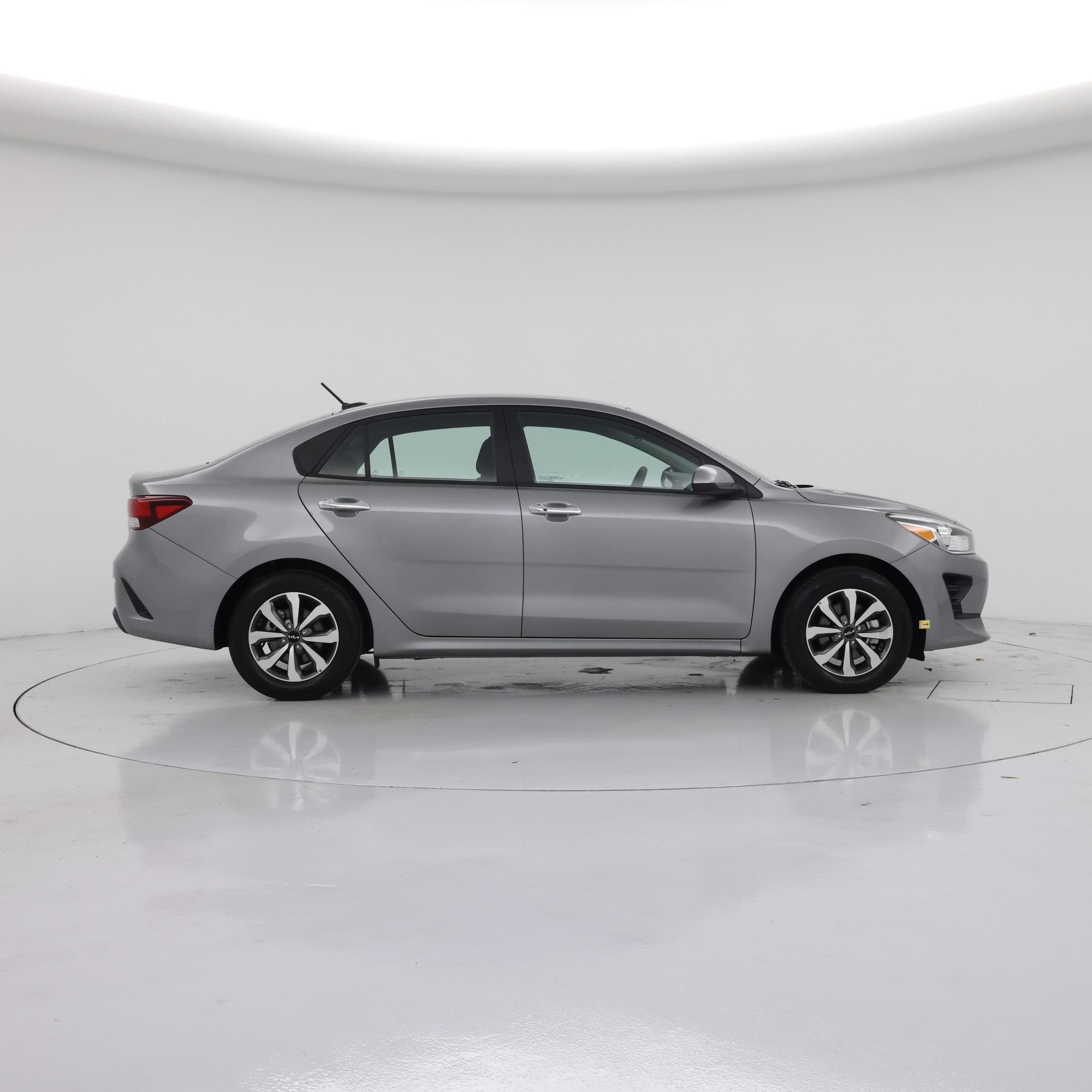 Thumbnail: 2022 Kia Rio - 7