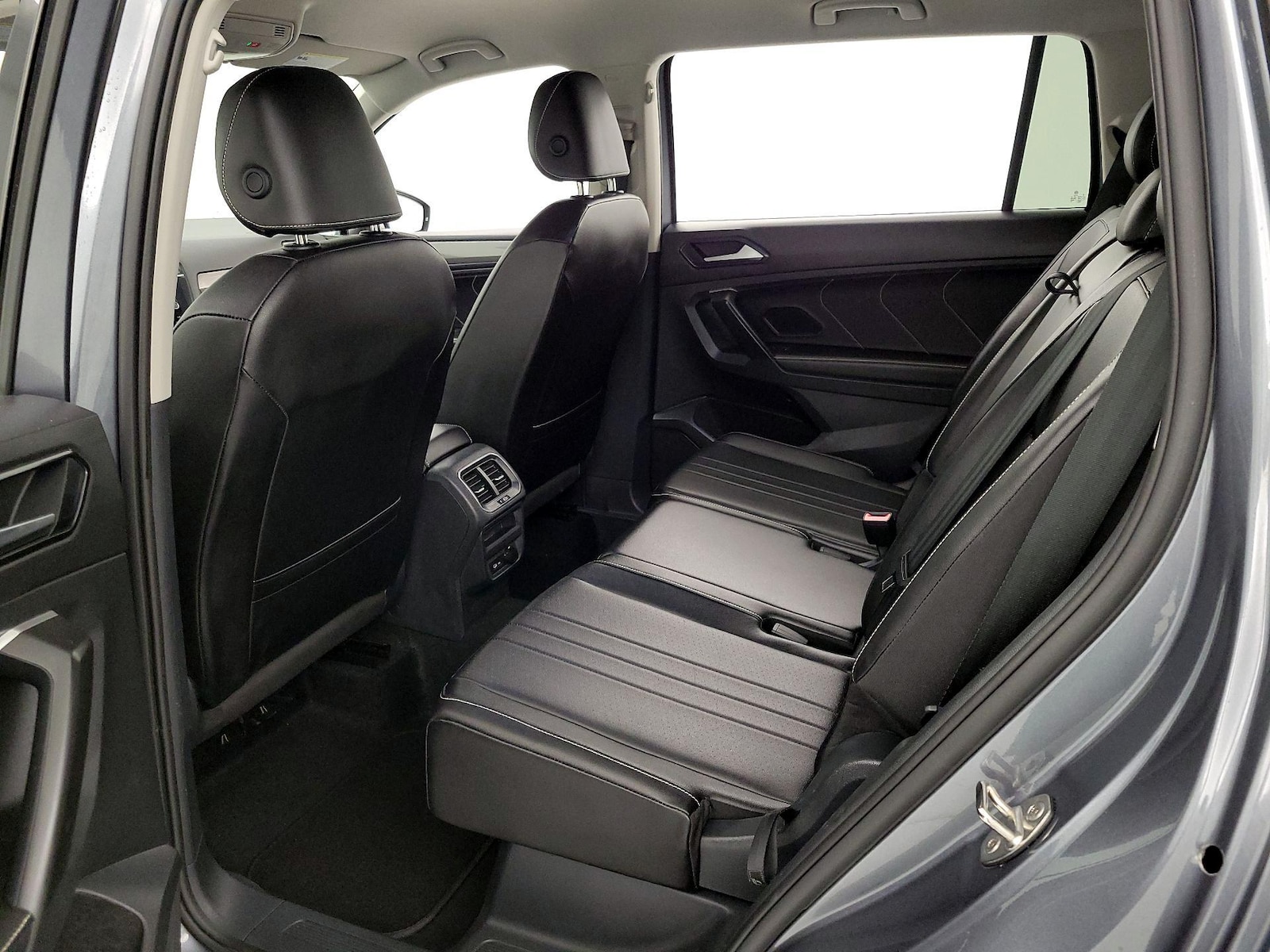 2024 Volkswagen Tiguan SE - Photo 20